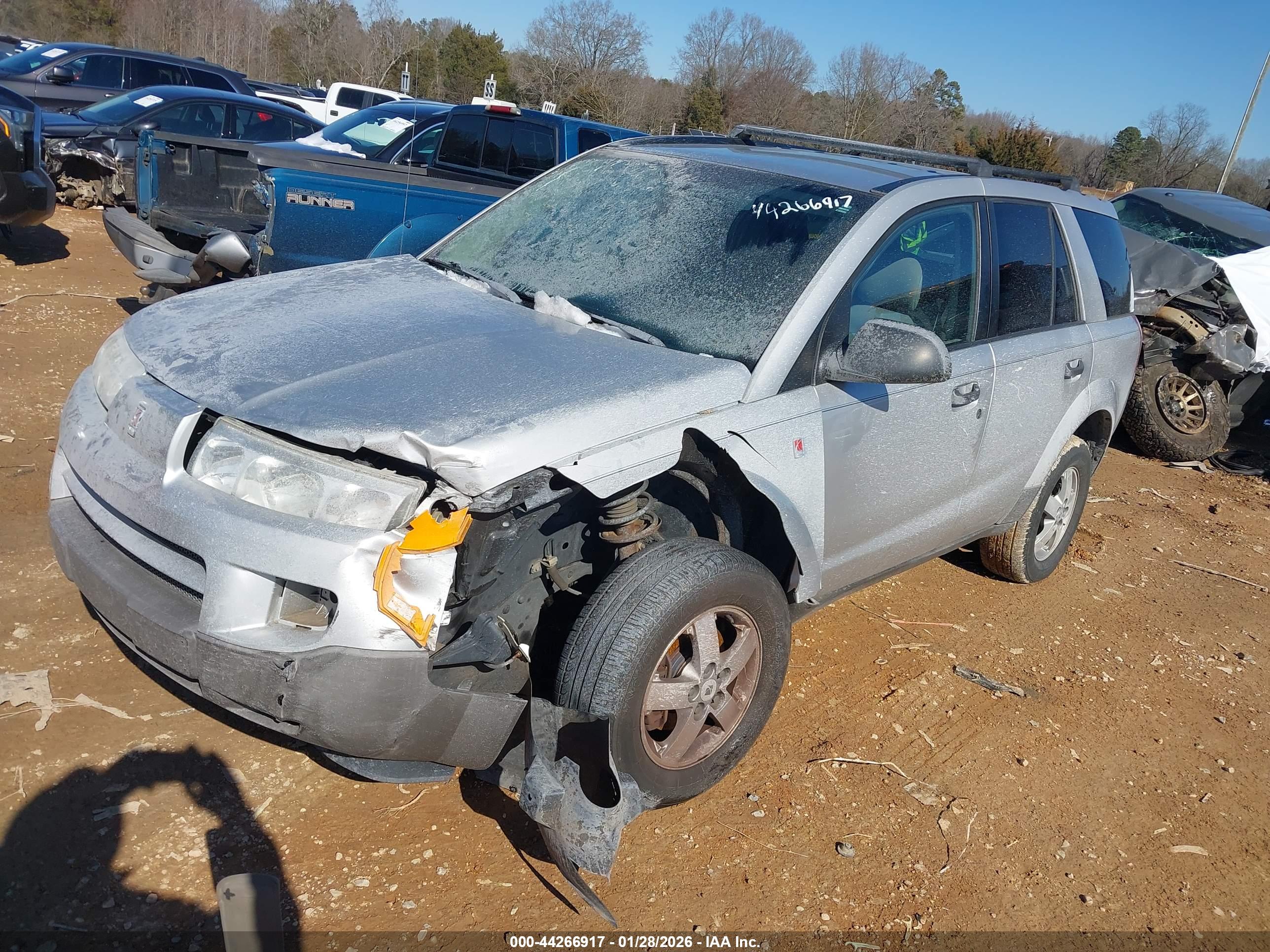 SATURN VUE image 2
