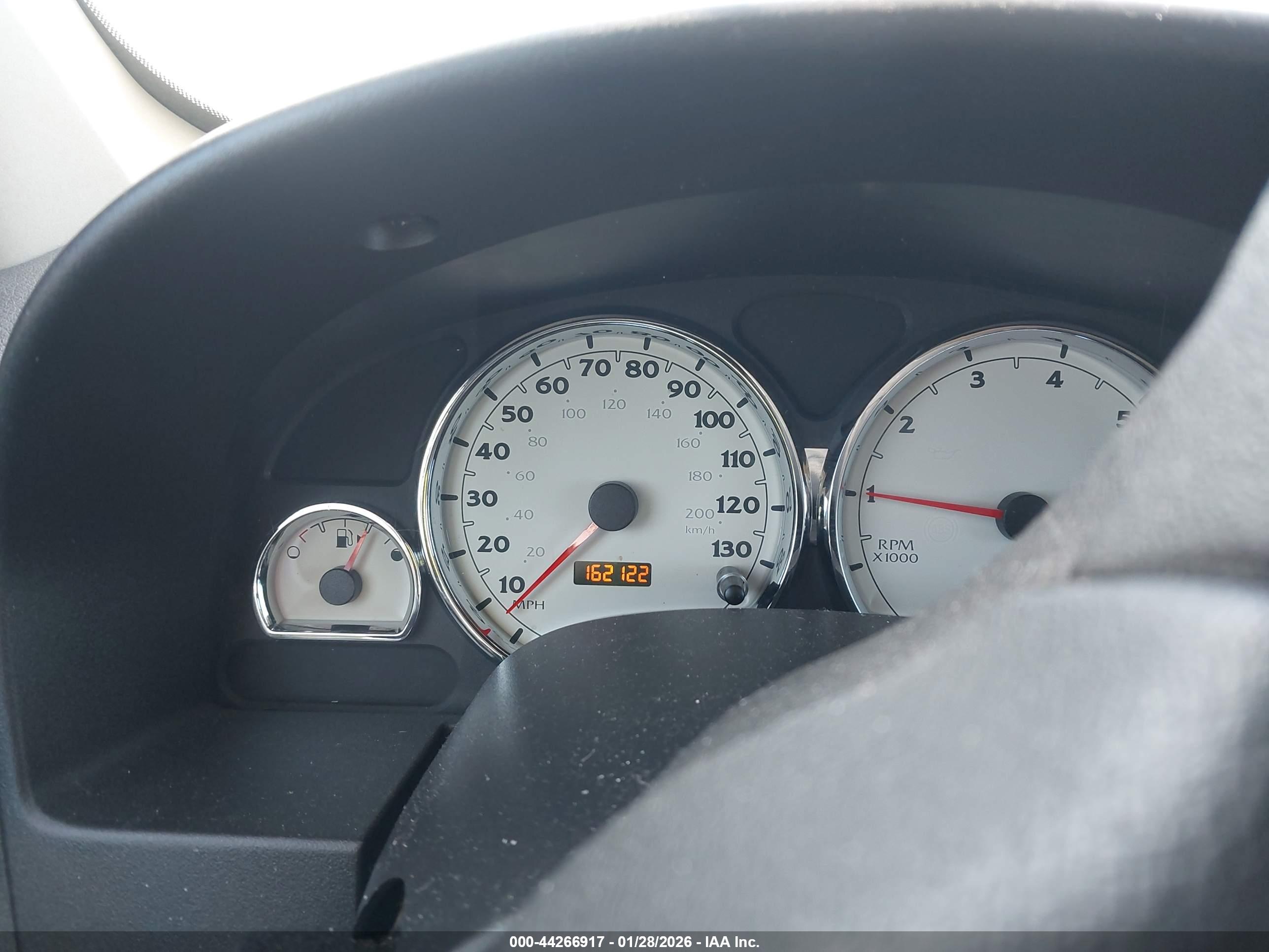 SATURN VUE image 7