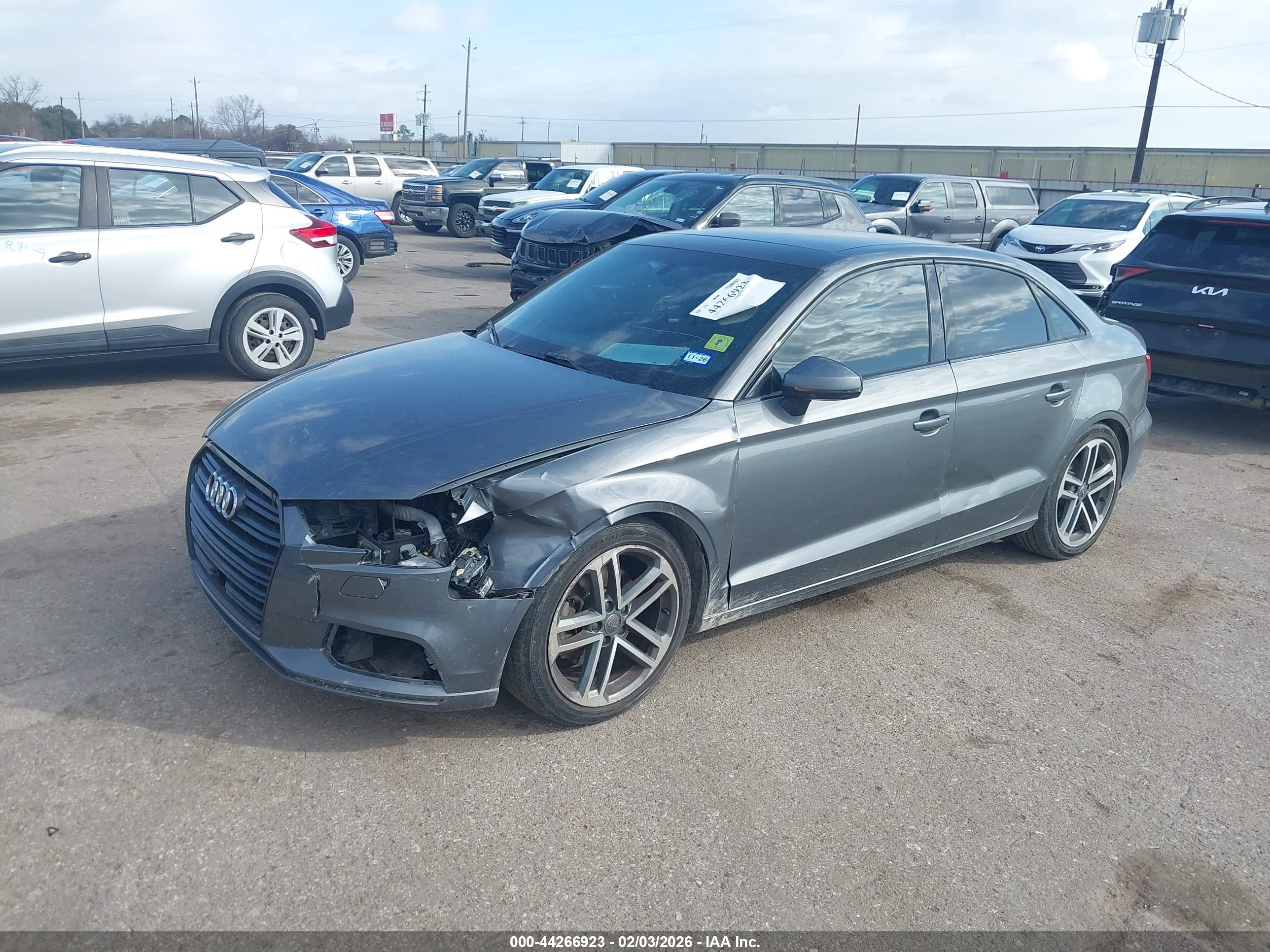 AUDI A3 image 2
