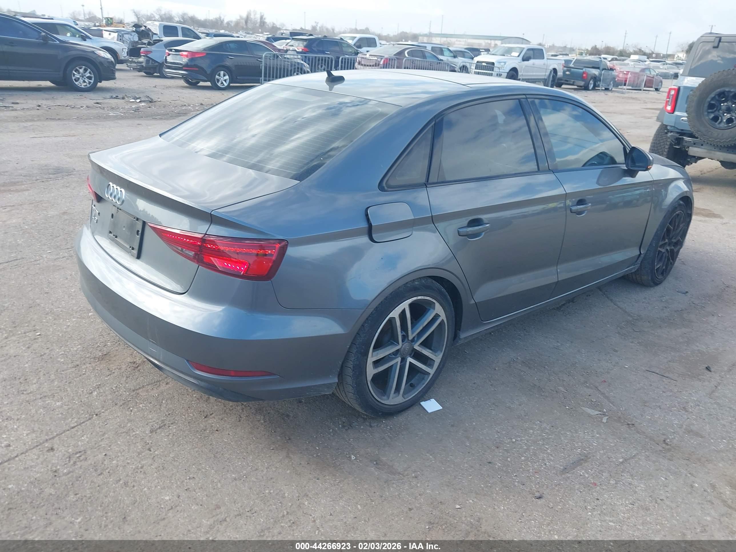 AUDI A3 image 4
