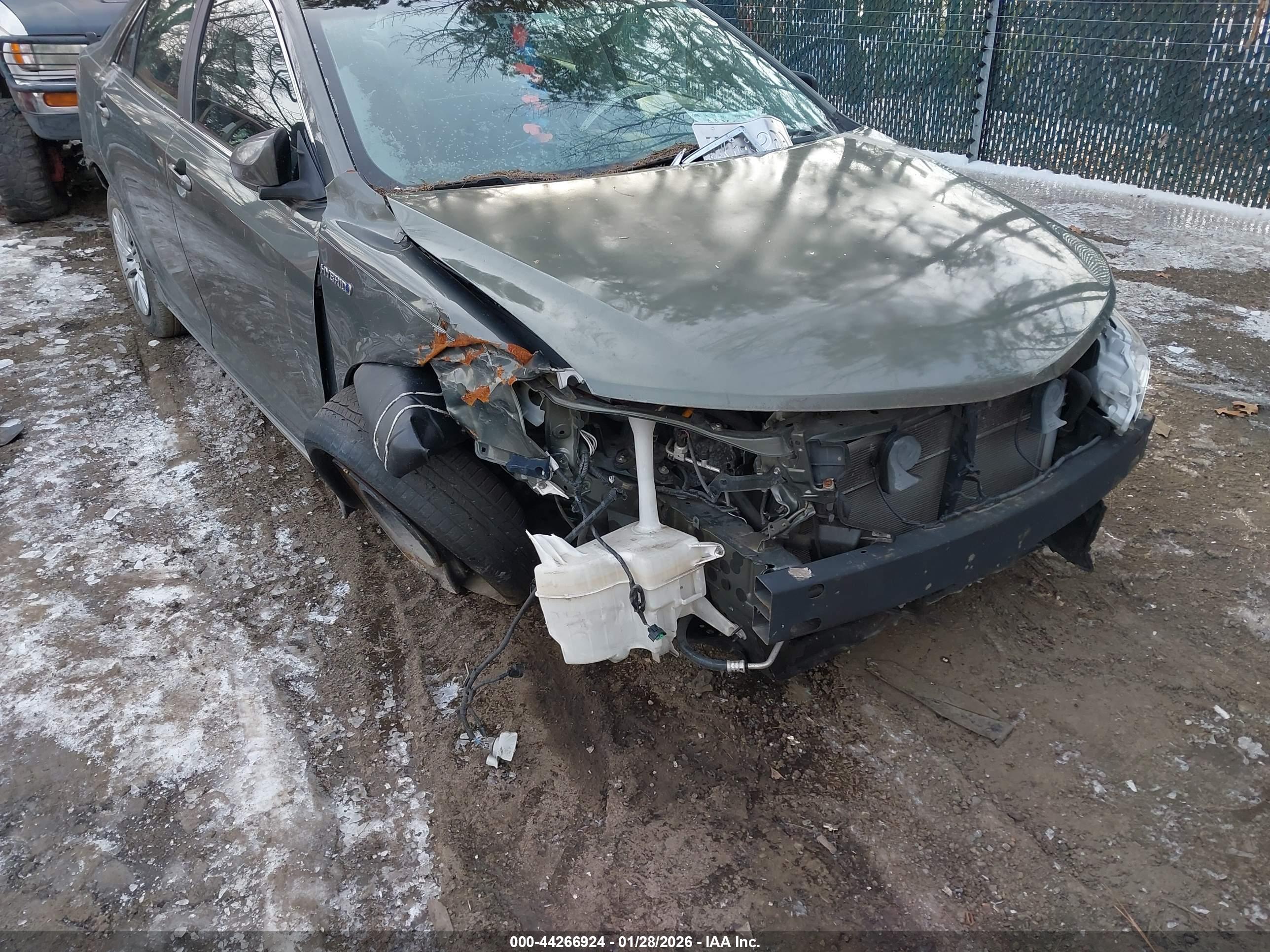 TOYOTA CAMRY image 6