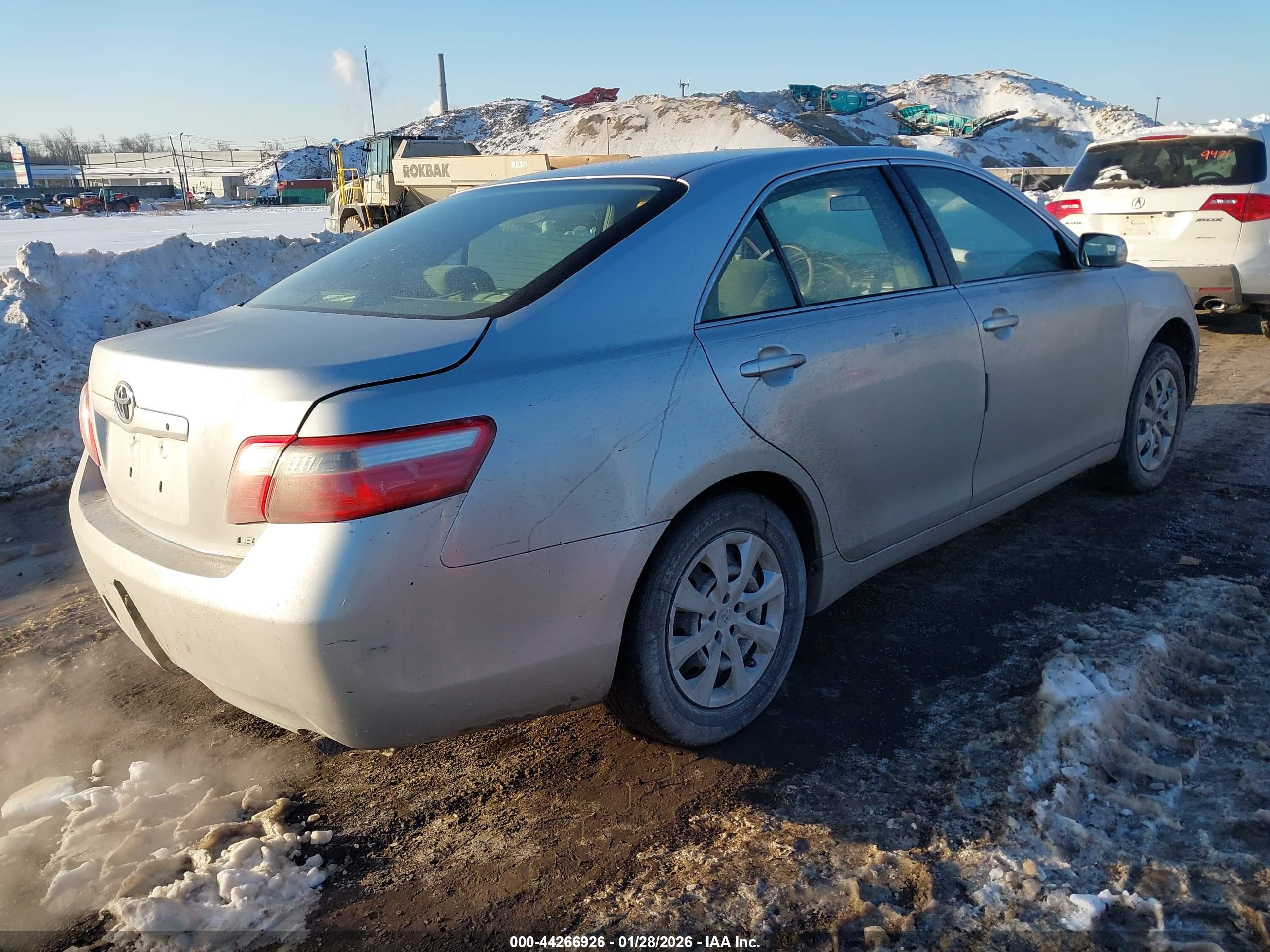 TOYOTA CAMRY image 4