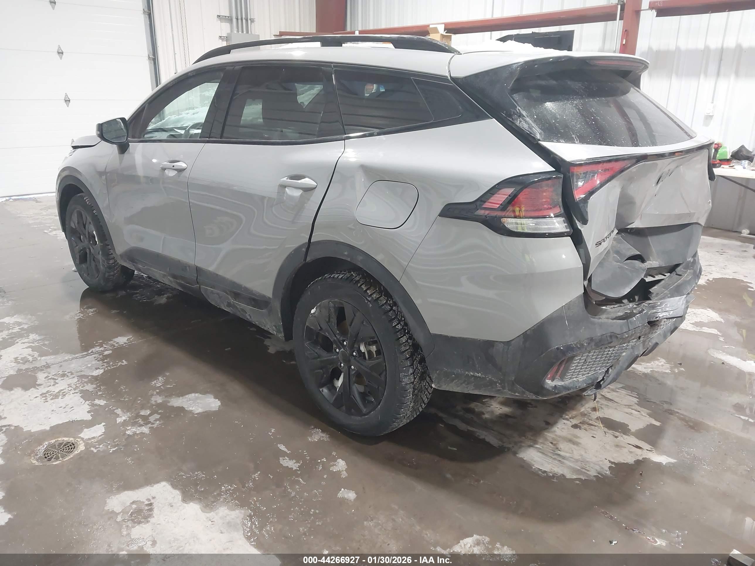 KIA SPORTAGE image 3