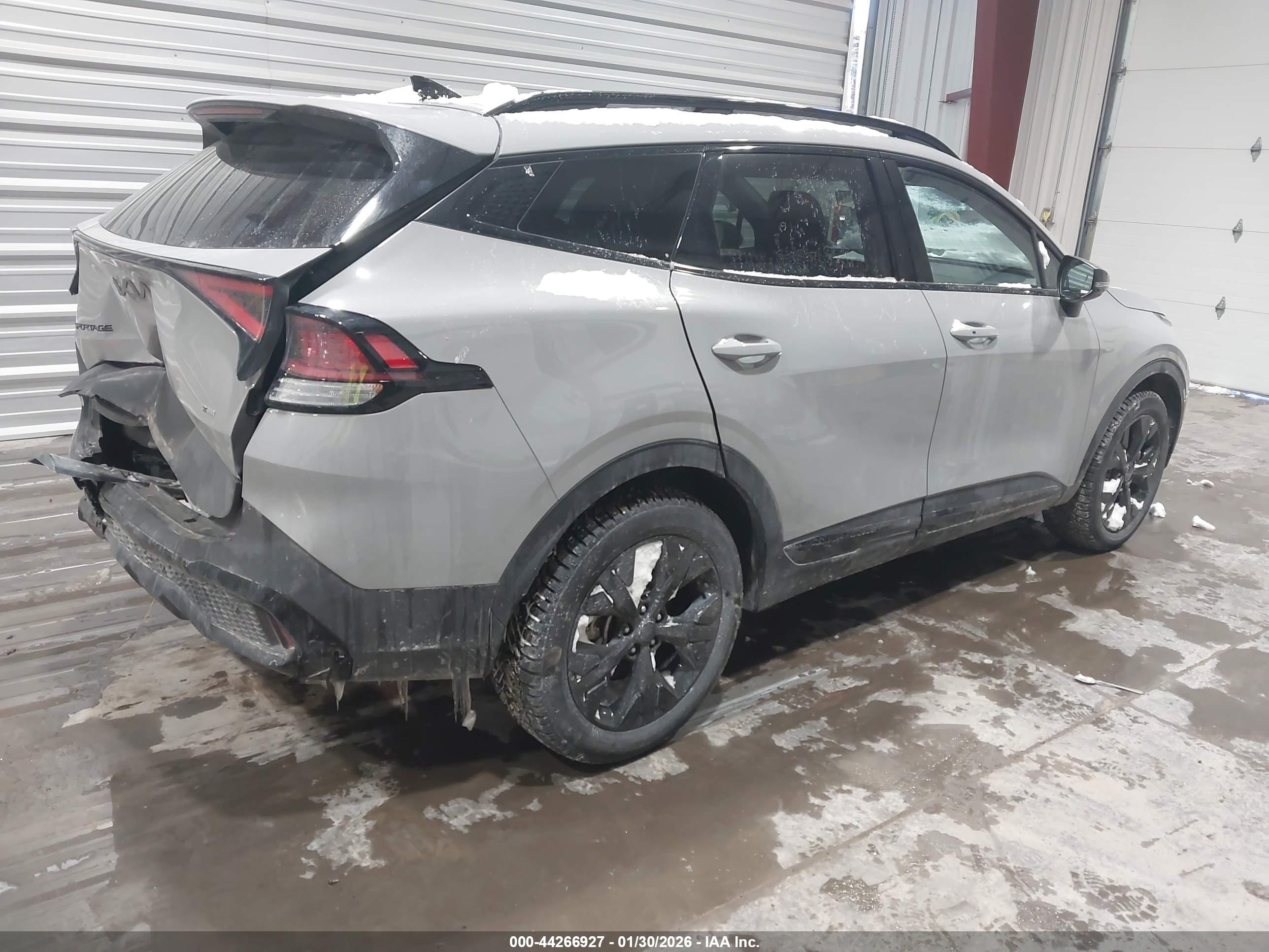 KIA SPORTAGE image 4