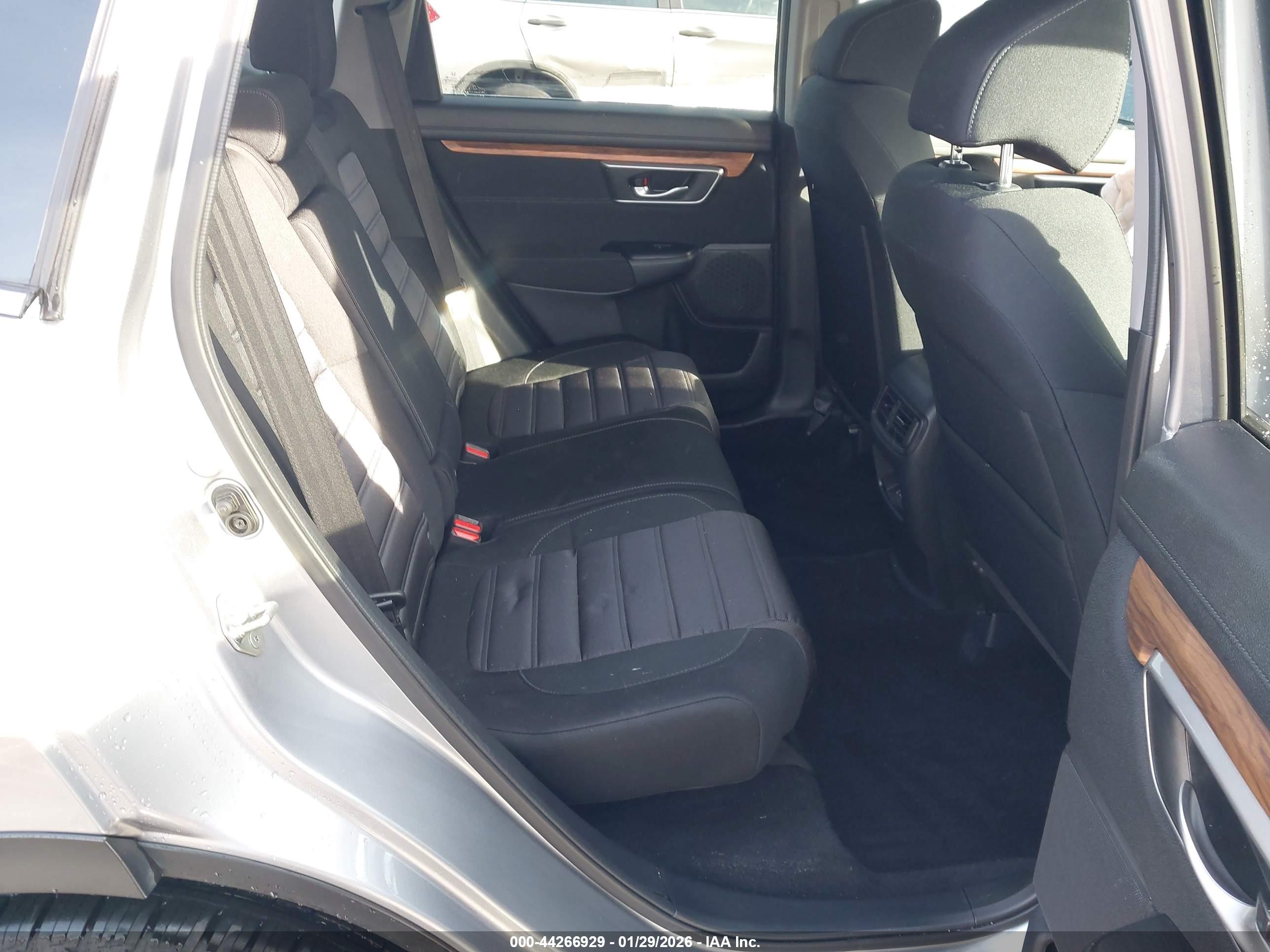 HONDA CR-V image 8