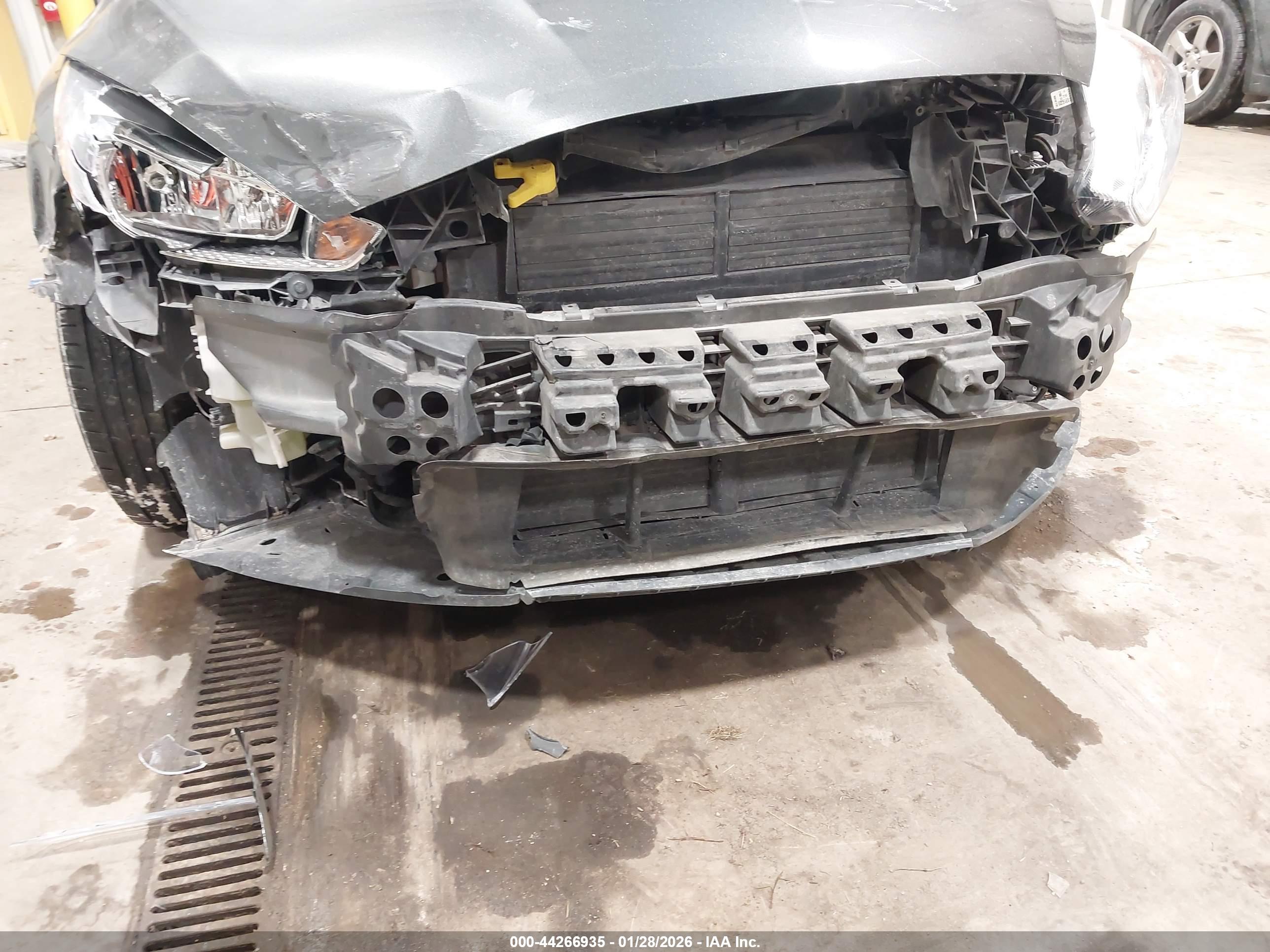 FORD FOCUS image 6