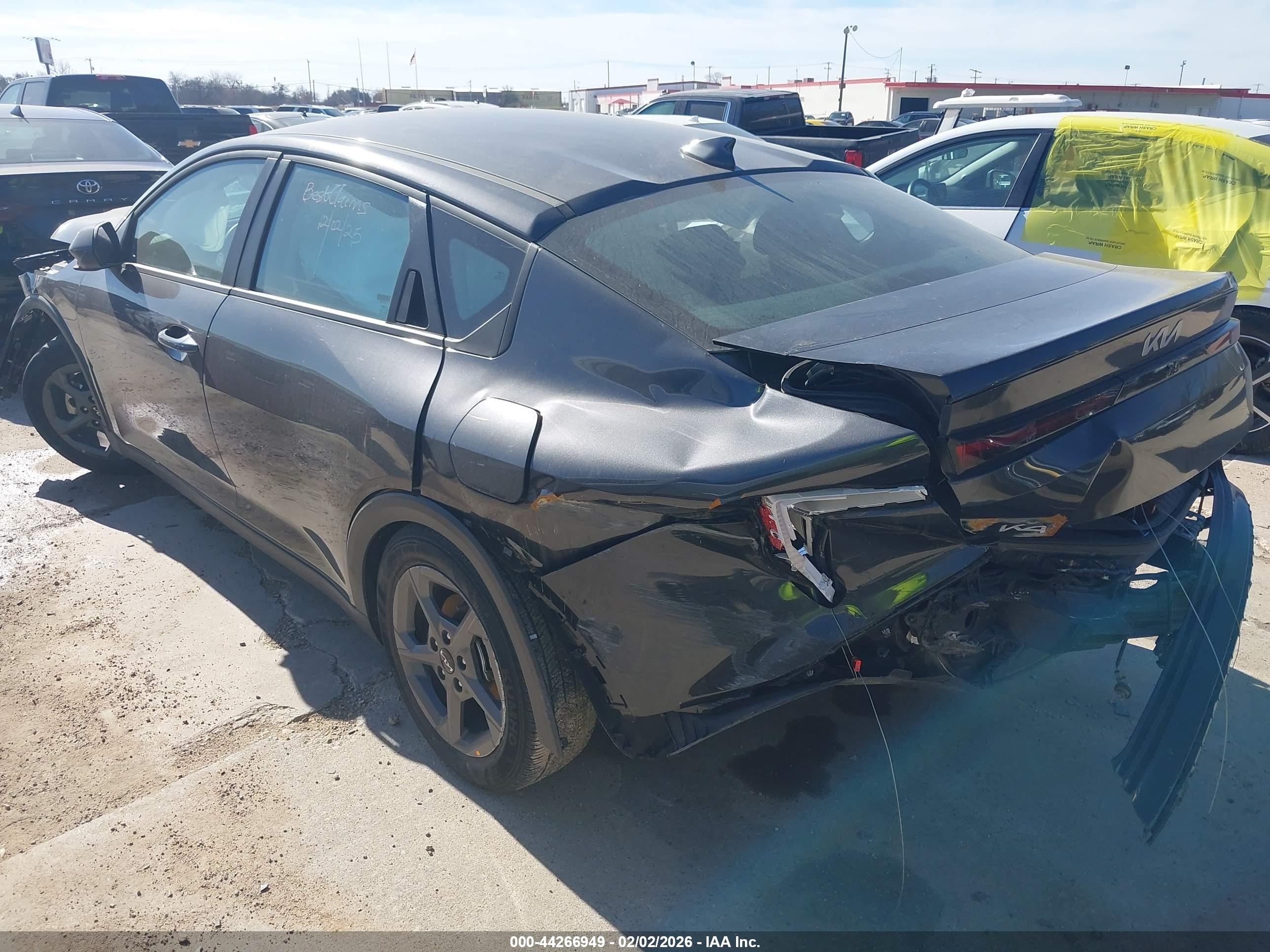KIA K4 image 3