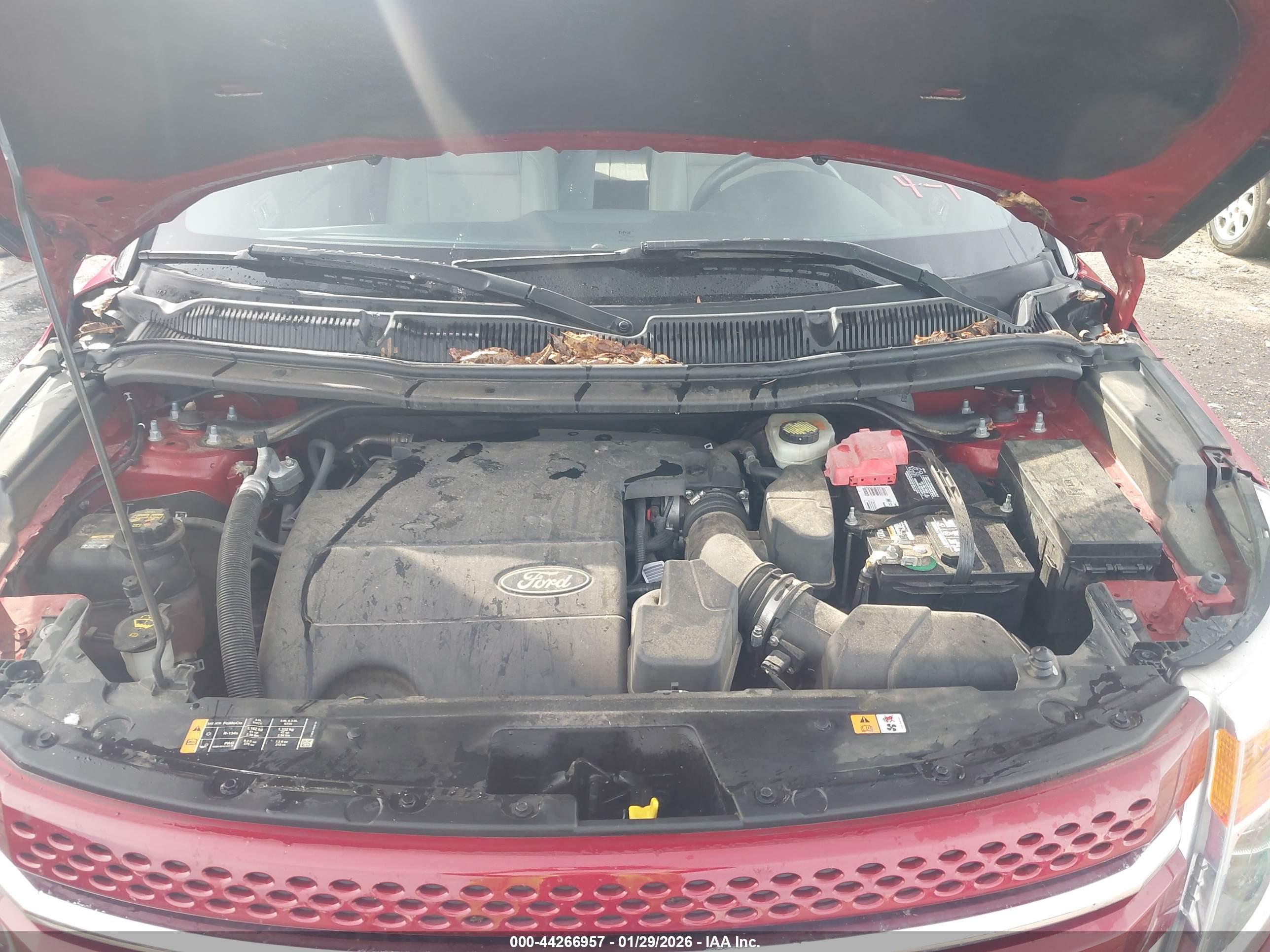 FORD EXPLORER image 10