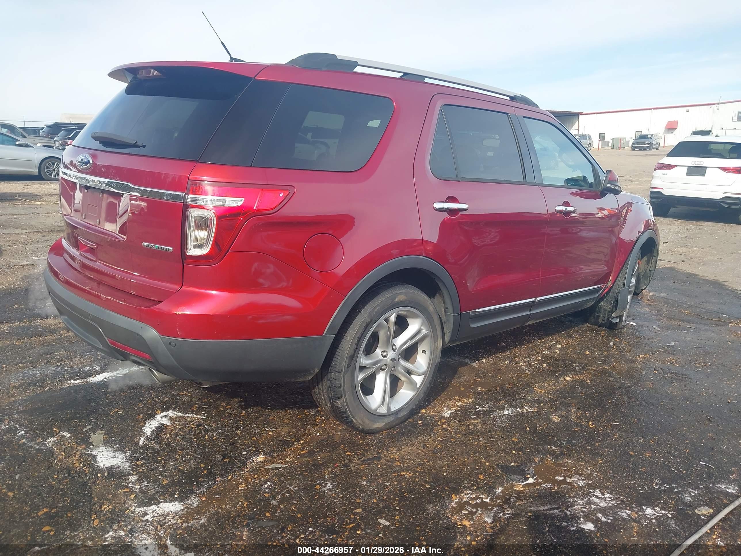 FORD EXPLORER image 4