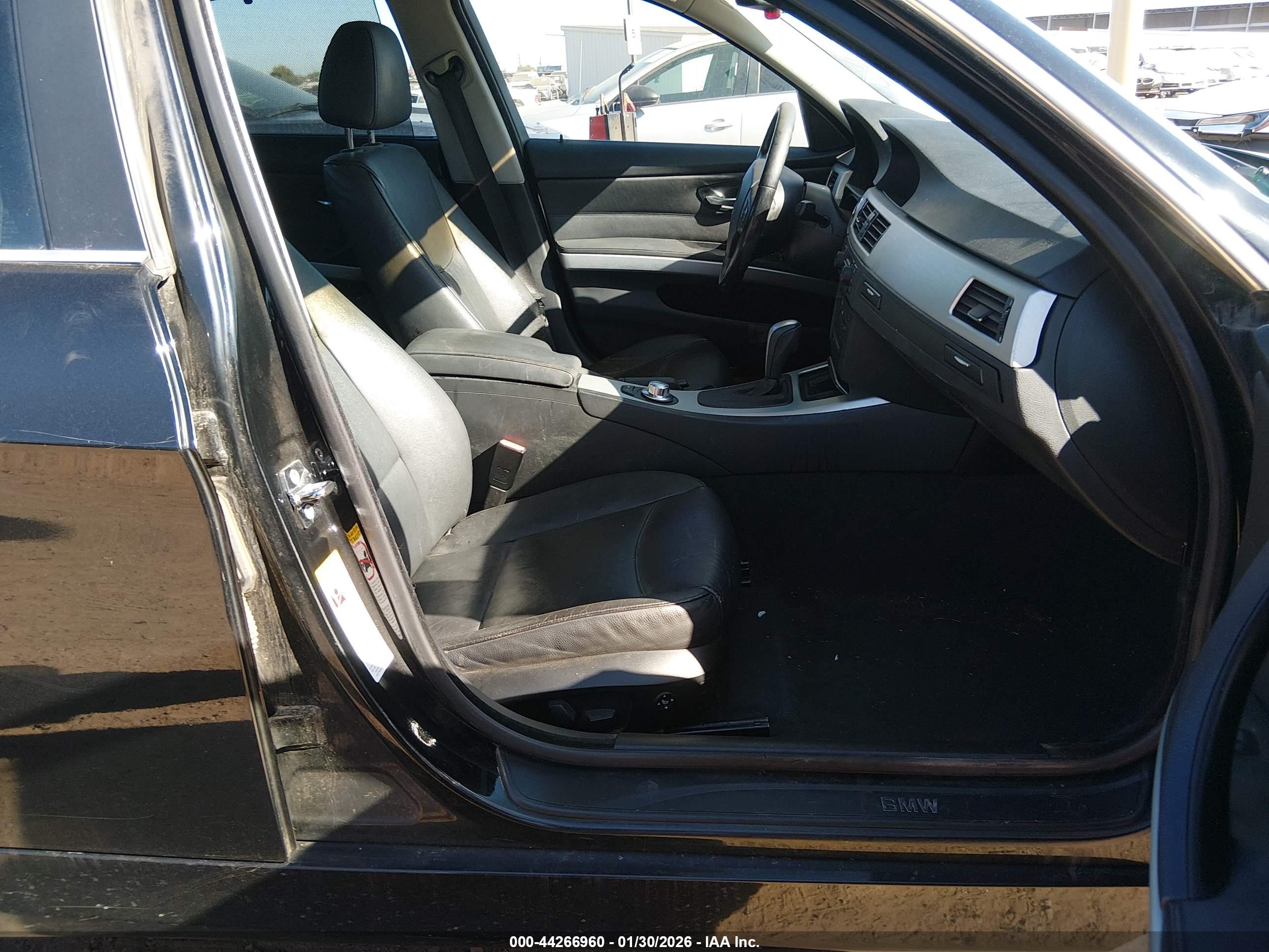 BMW 330I image 5