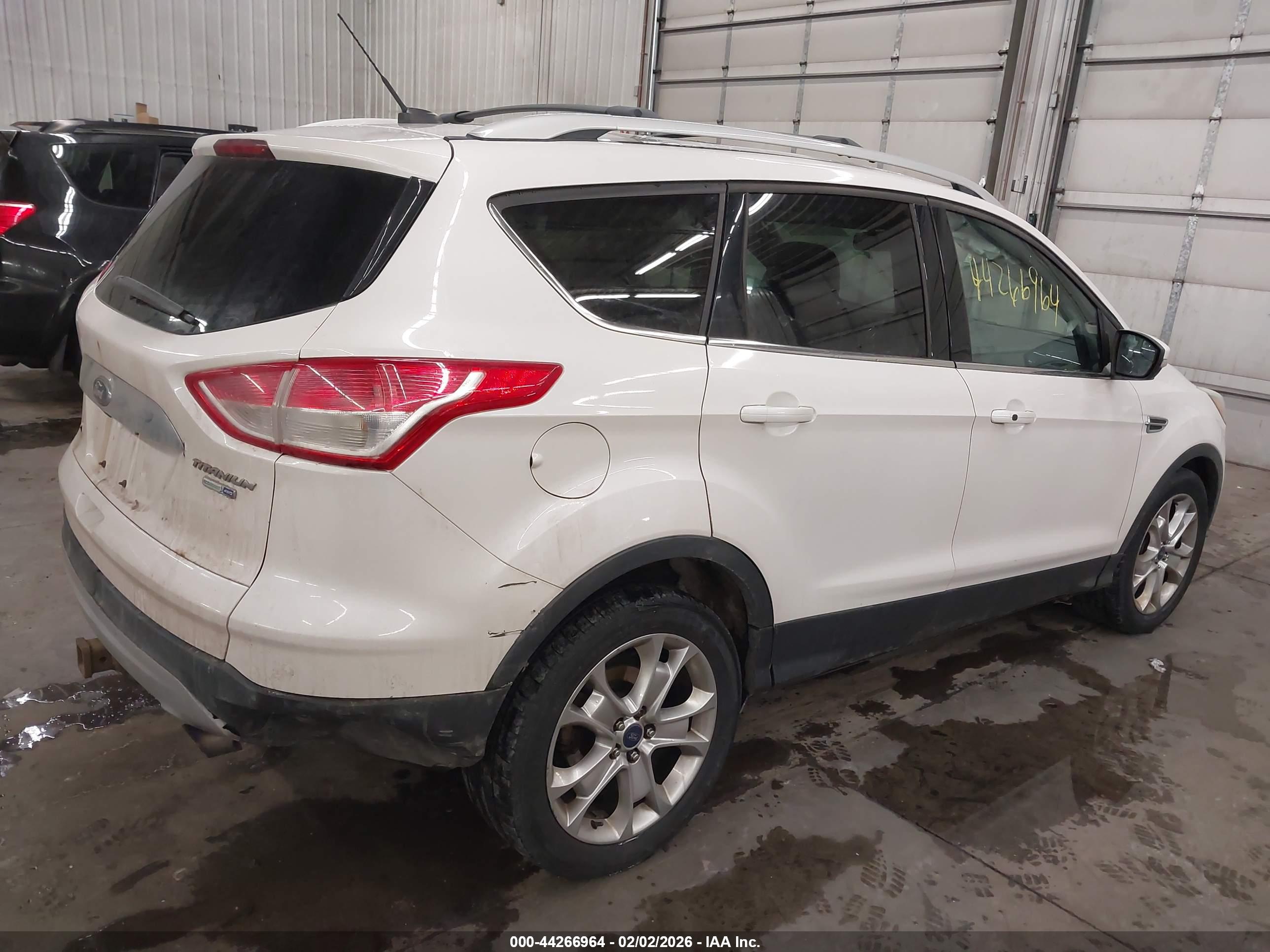 FORD ESCAPE image 4