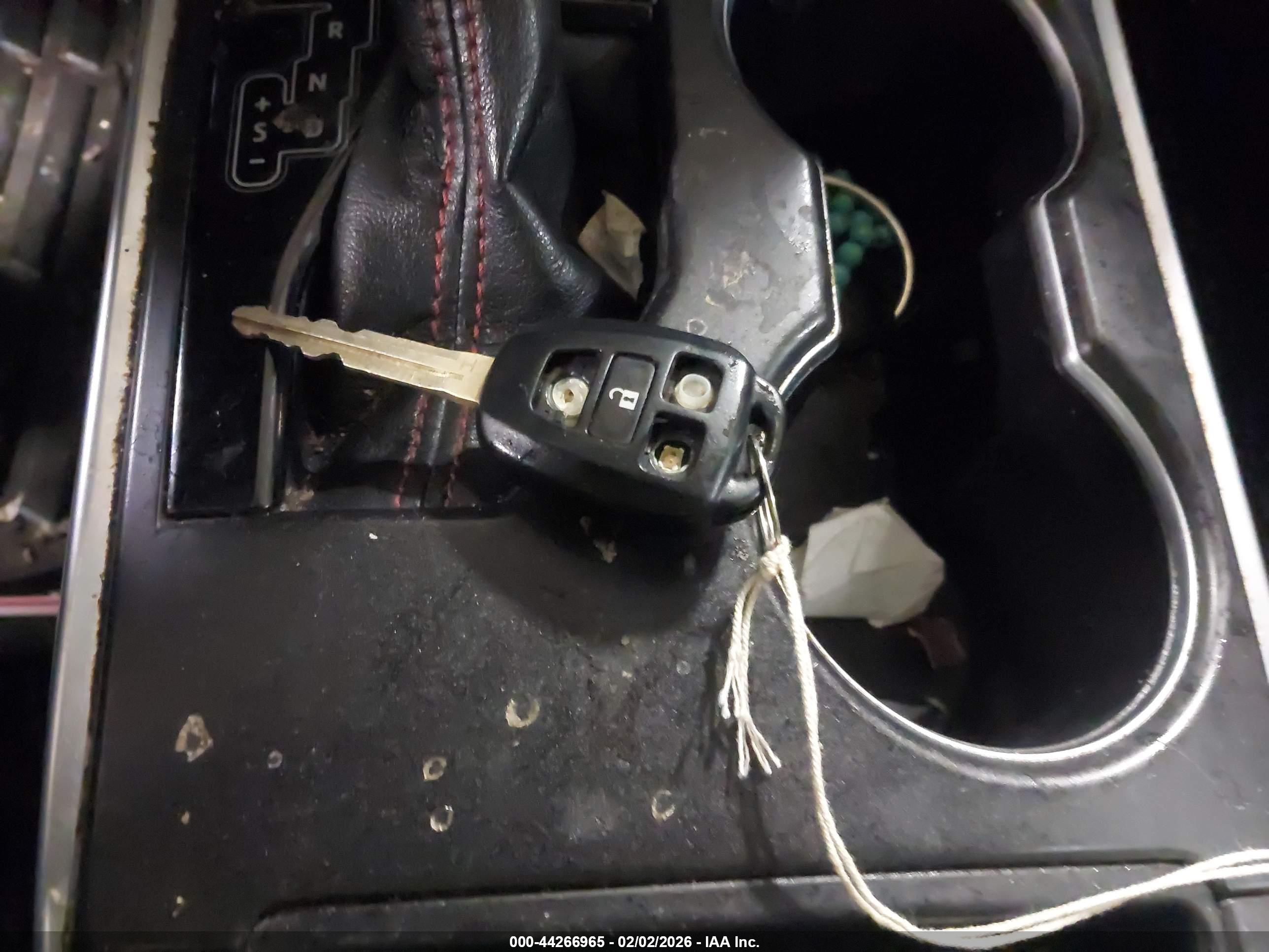 TOYOTA CAMRY image 11