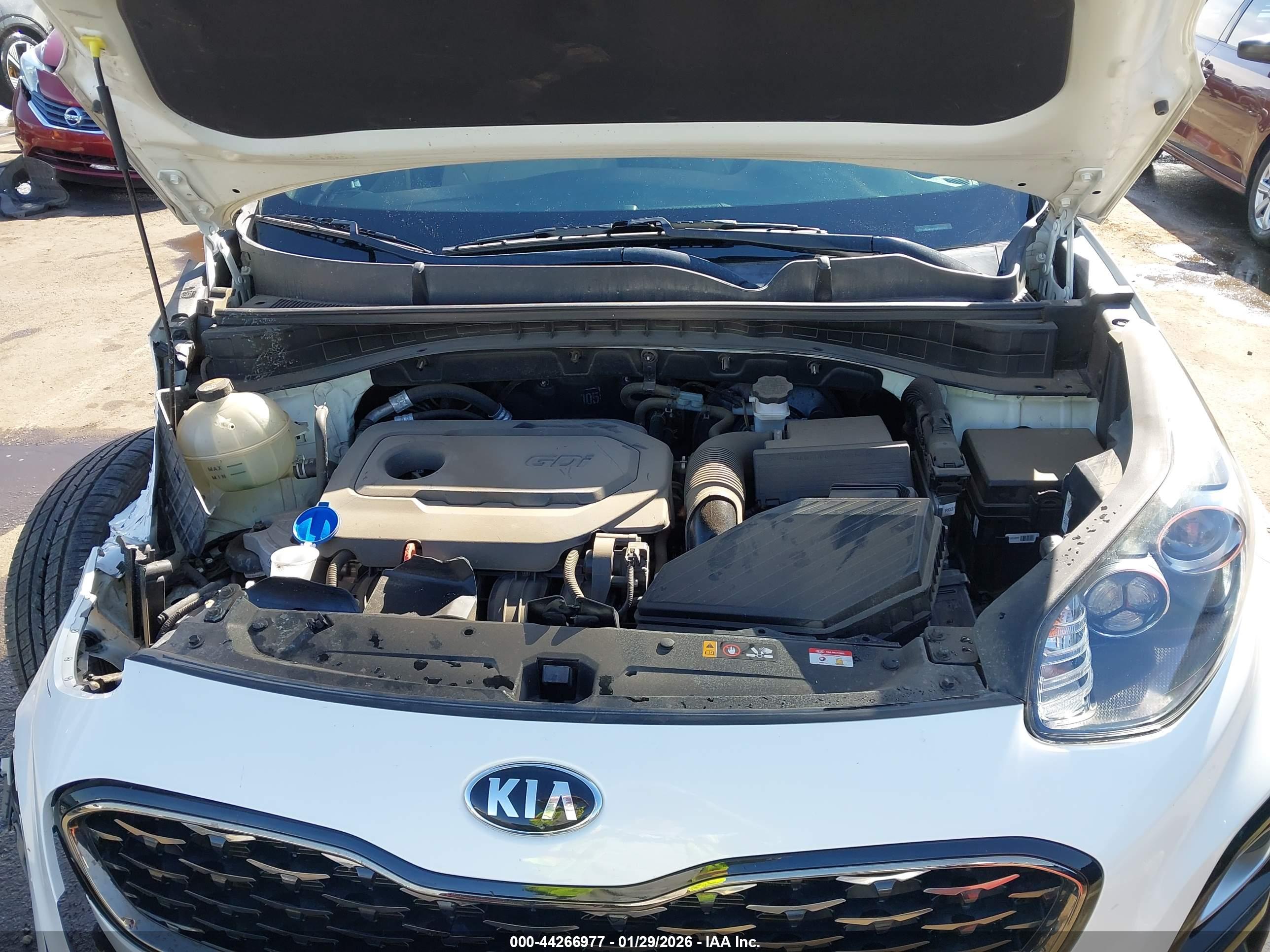 KIA SPORTAGE image 10