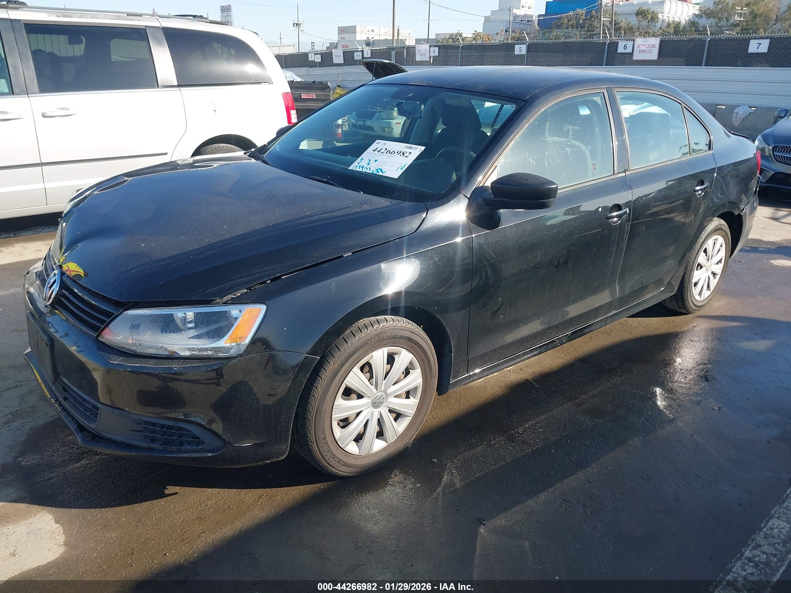 VOLKSWAGEN JETTA image 2