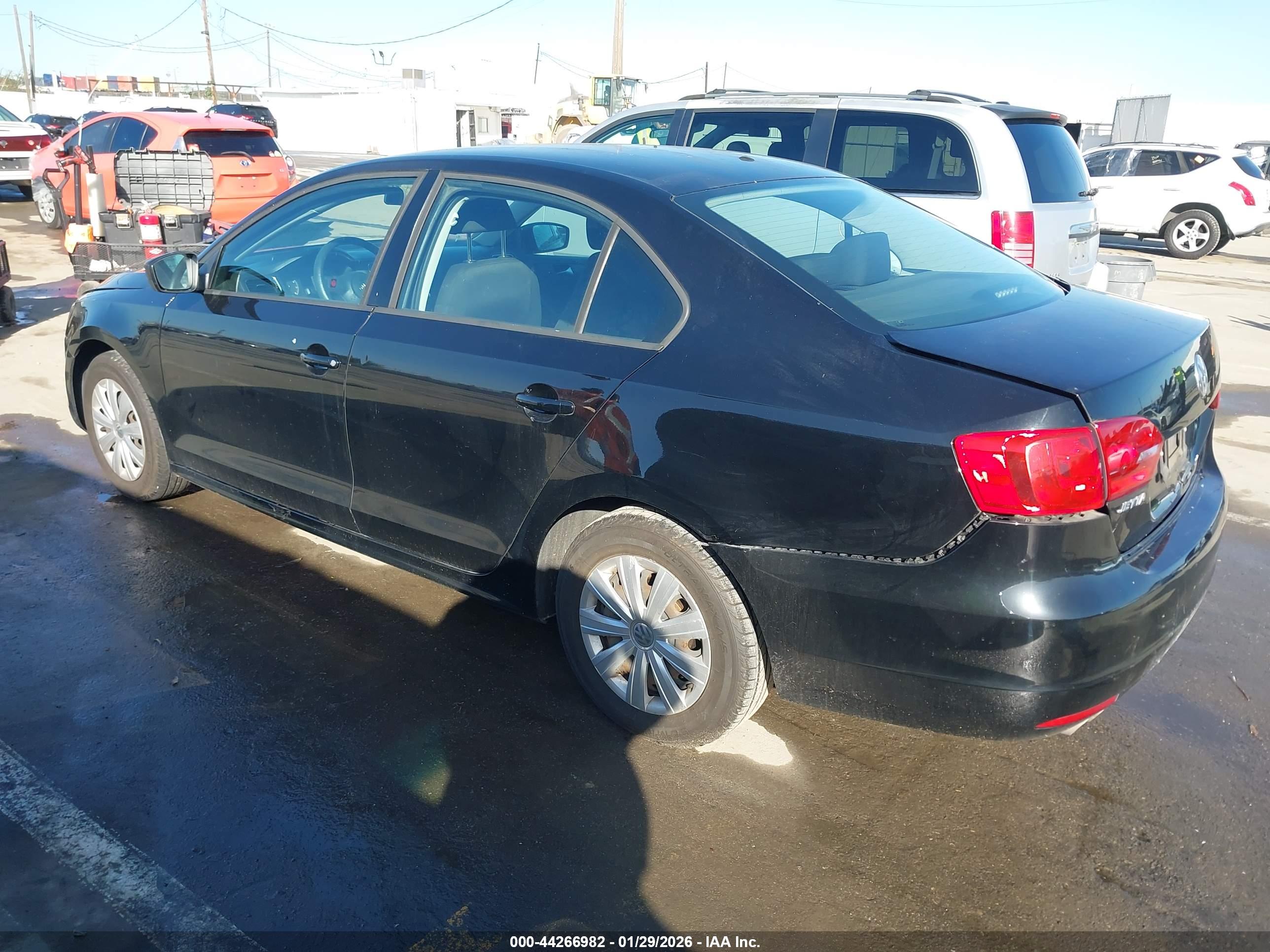 VOLKSWAGEN JETTA image 3