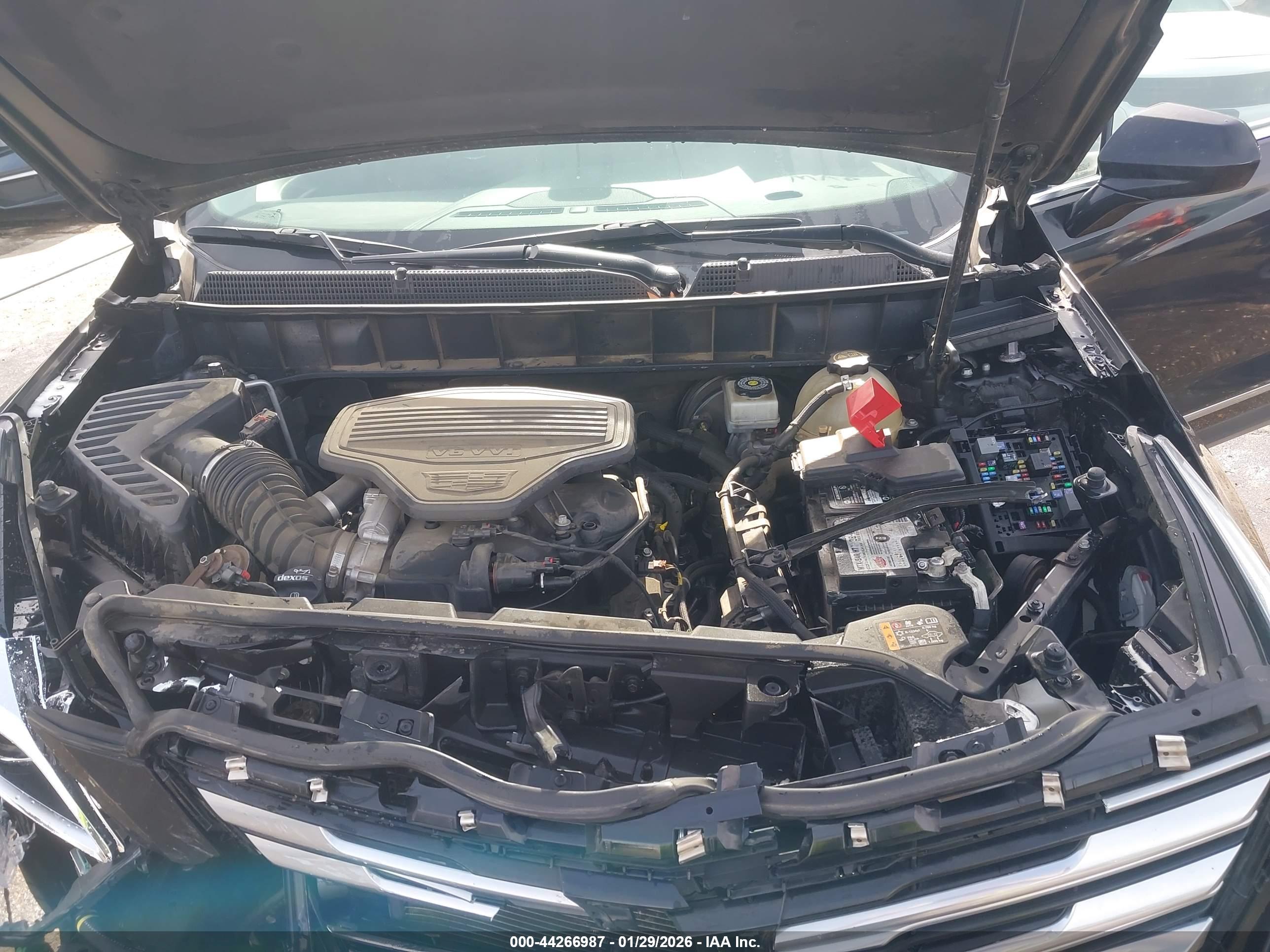 CADILLAC XT5 image 10