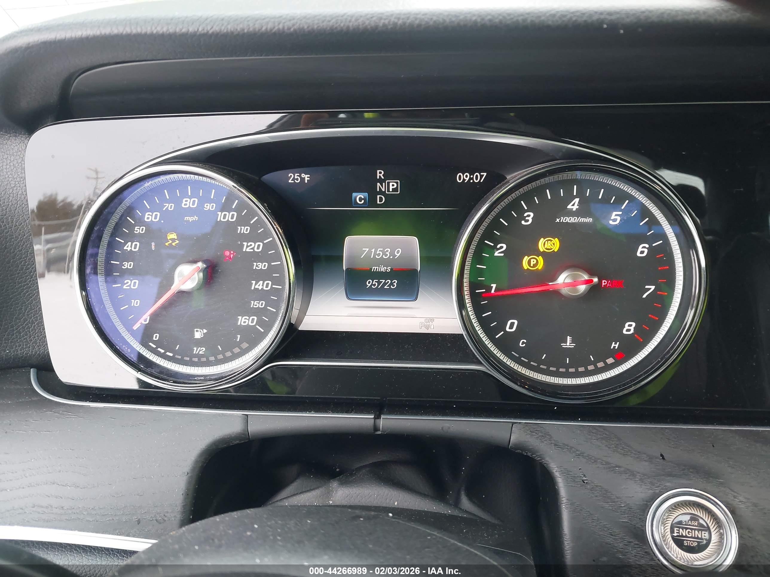 MERCEDES-BENZ E image 7