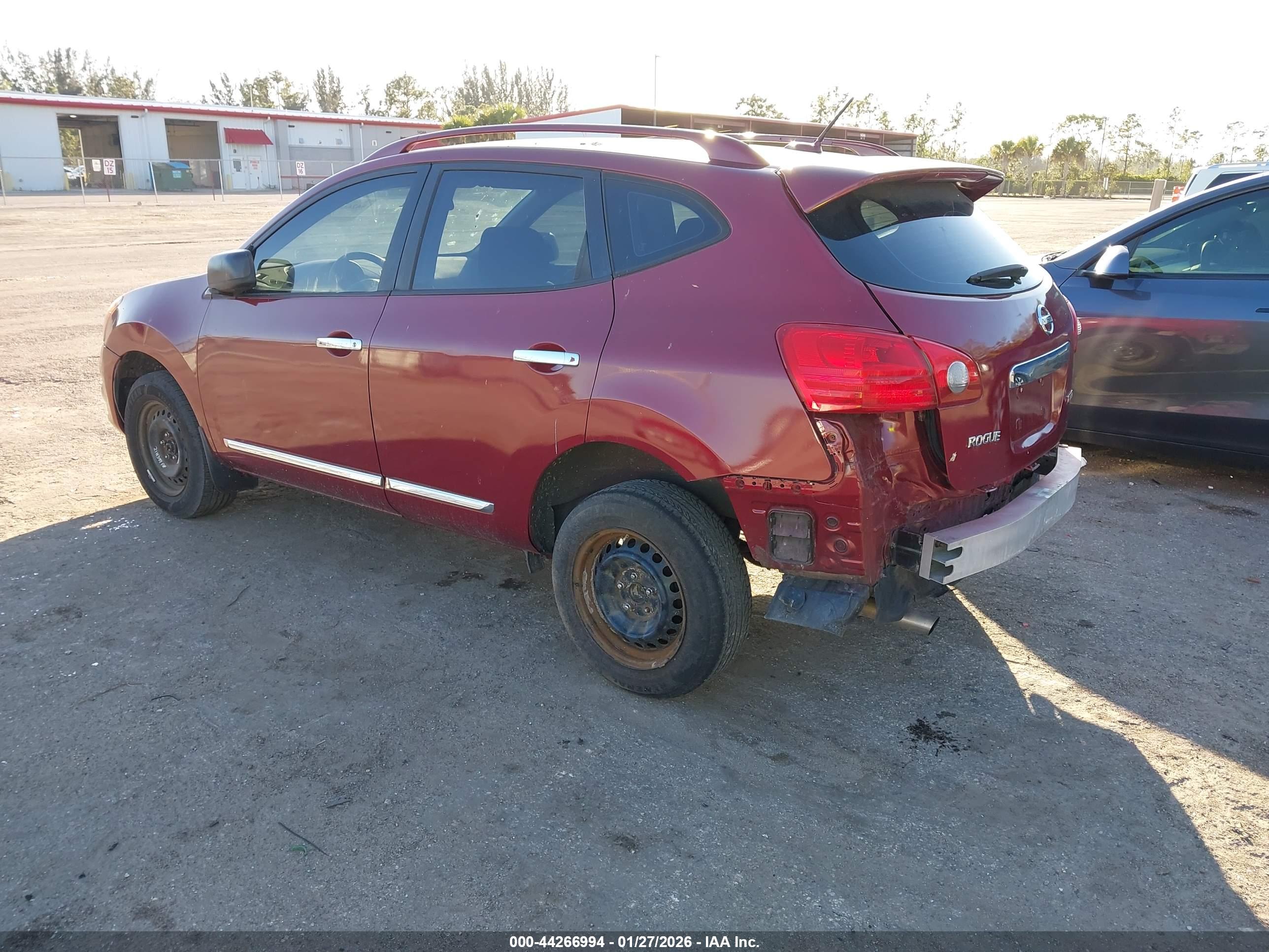 NISSAN ROGUE image 3