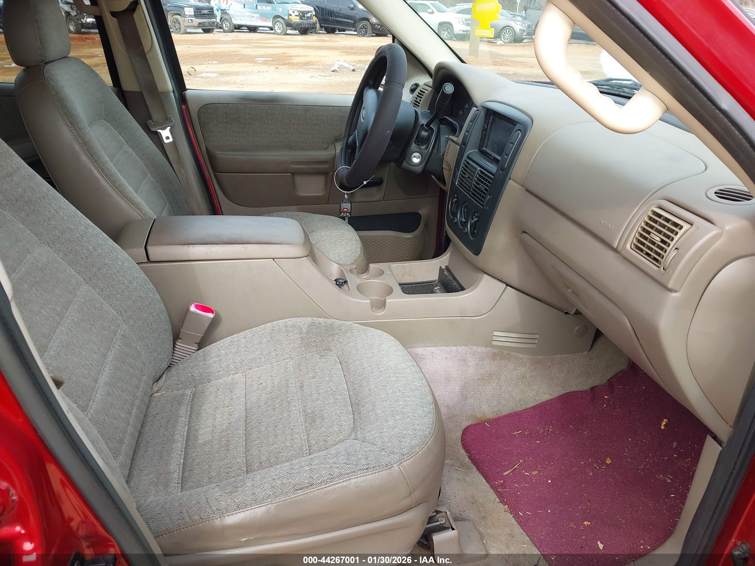 FORD EXPLORER image 5