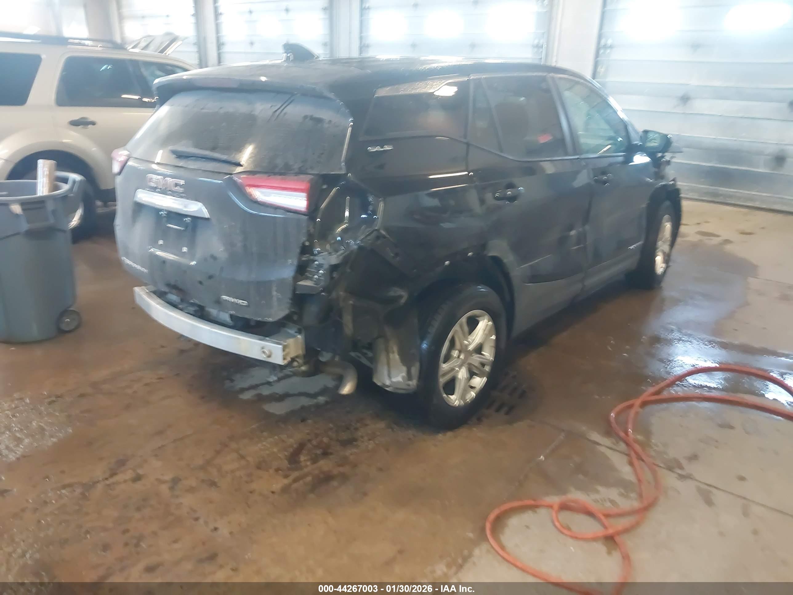 GMC TERRAIN image 4