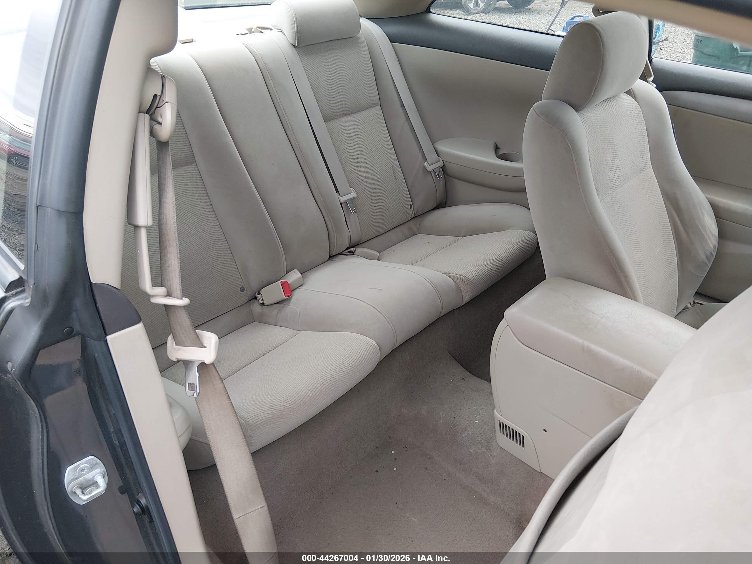 TOYOTA CAMRY image 8