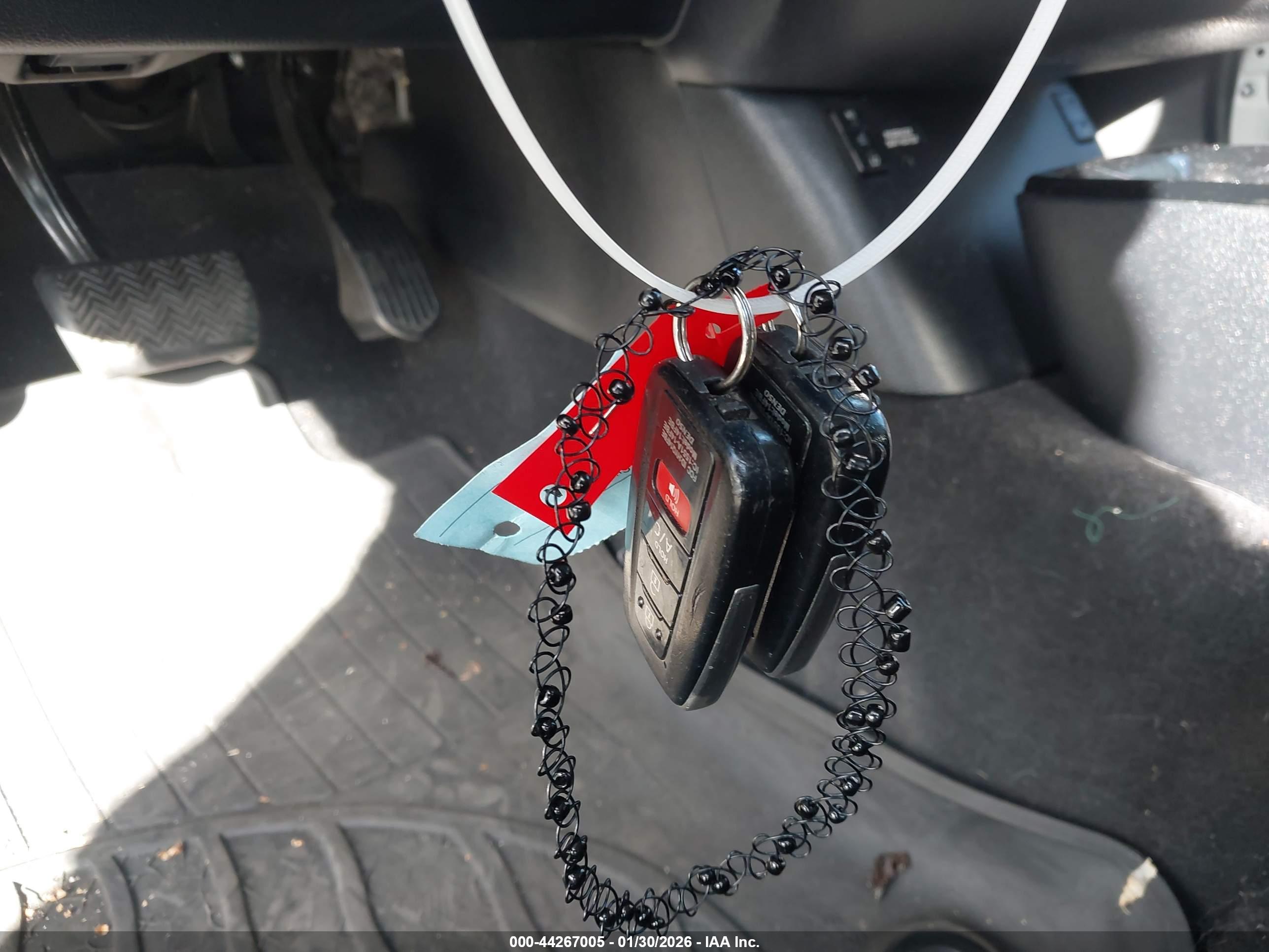 TOYOTA PRIUS image 11