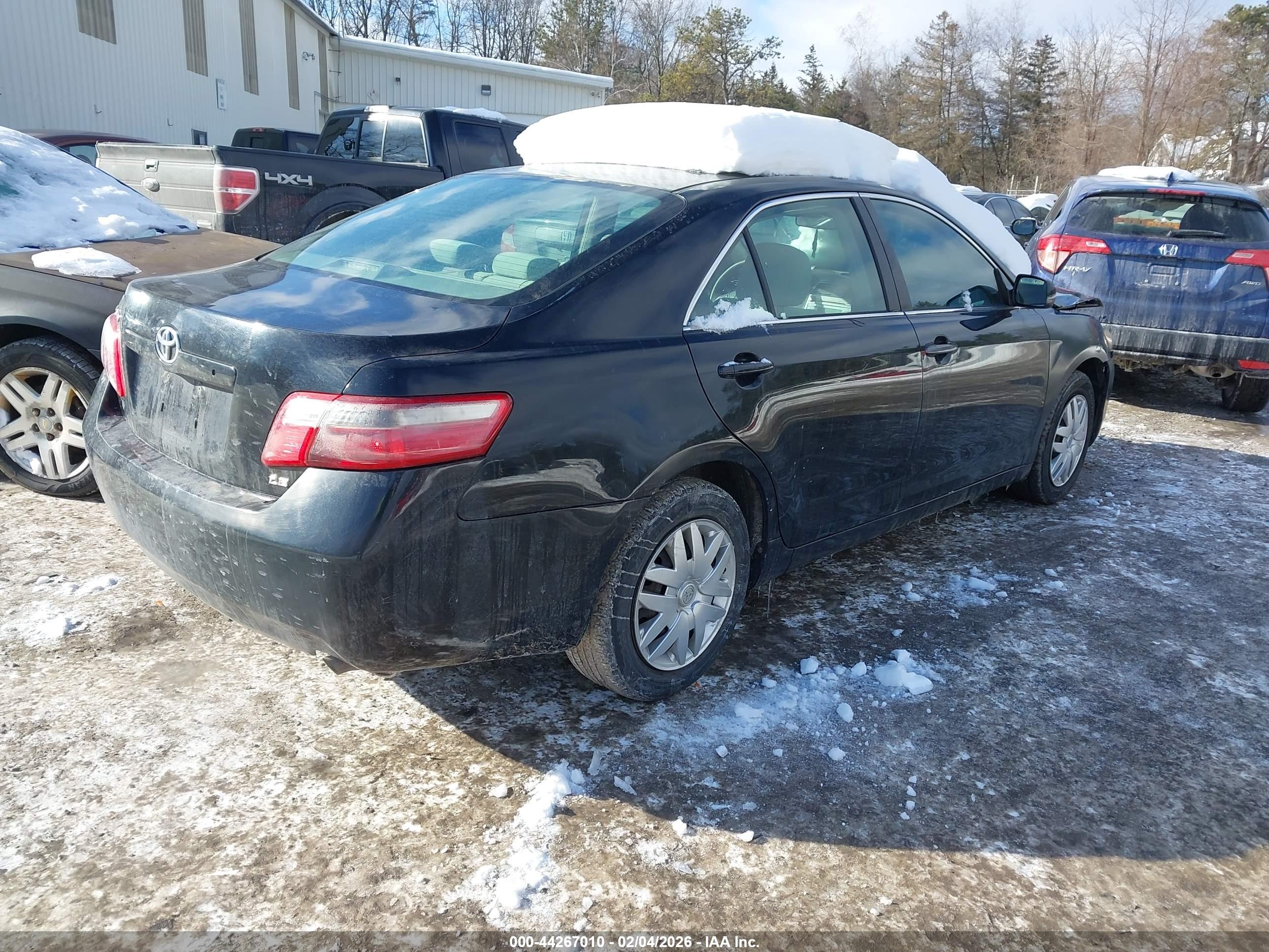 TOYOTA CAMRY image 4