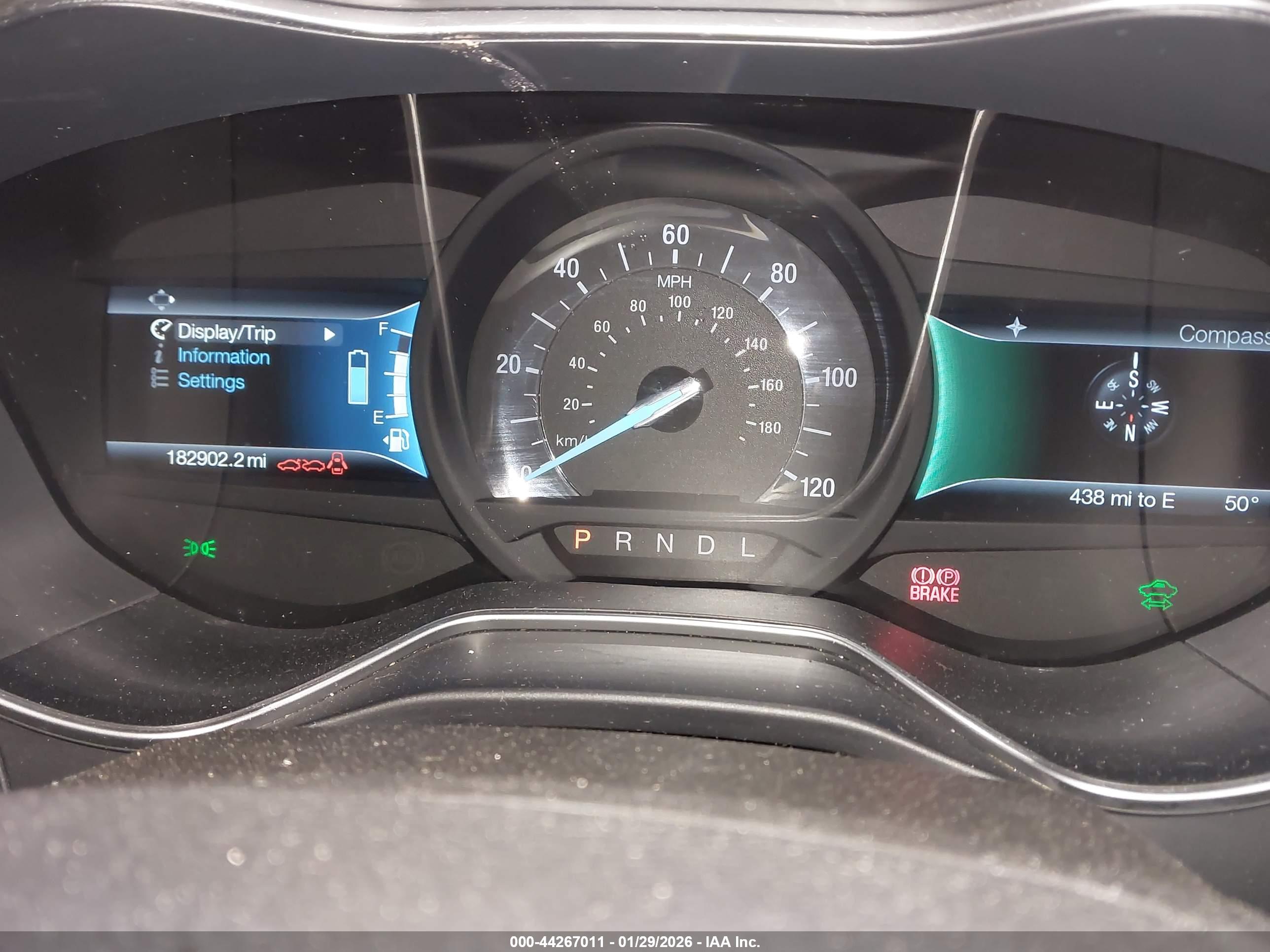 FORD FUSION image 7