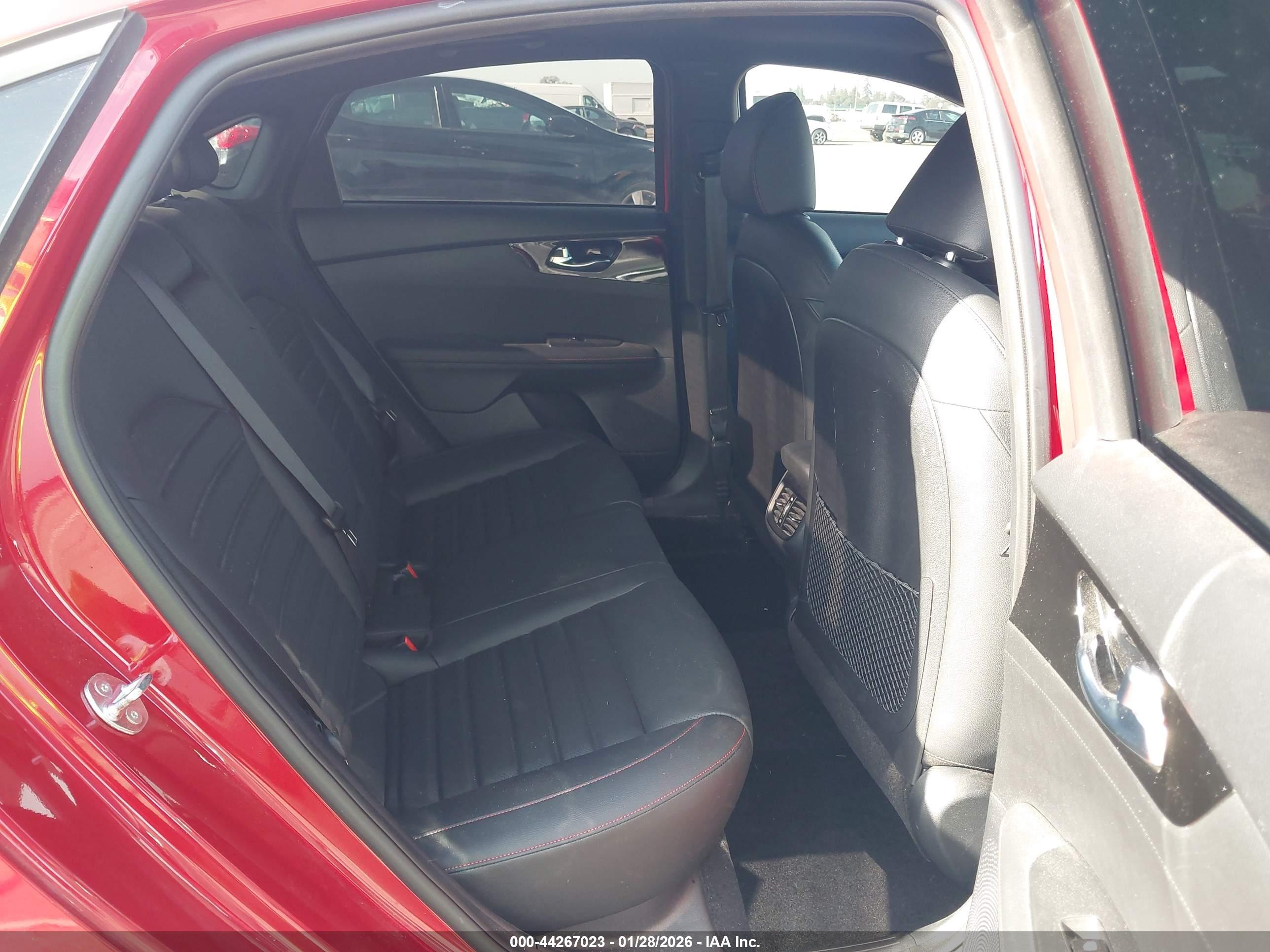 KIA FORTE image 8