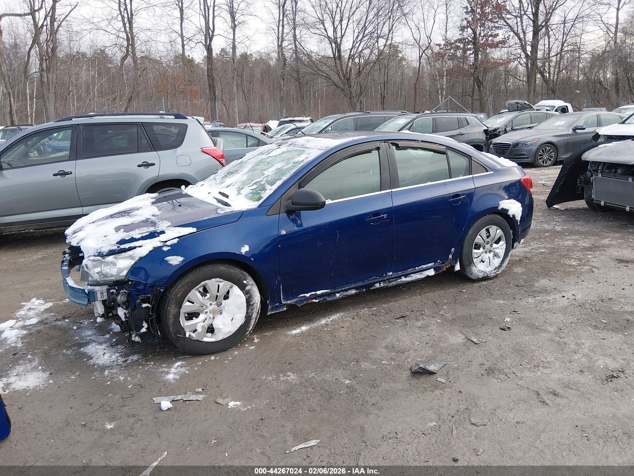 CHEVROLET CRUZE image 2