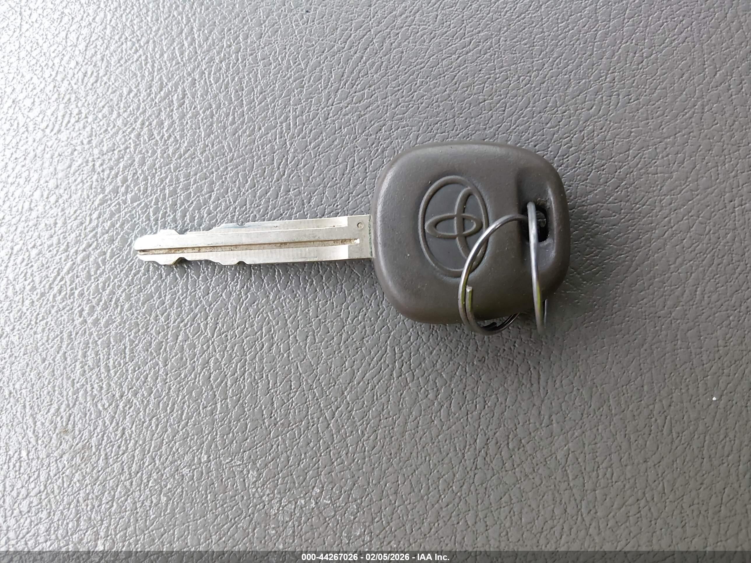 TOYOTA SEQUOIA image 11