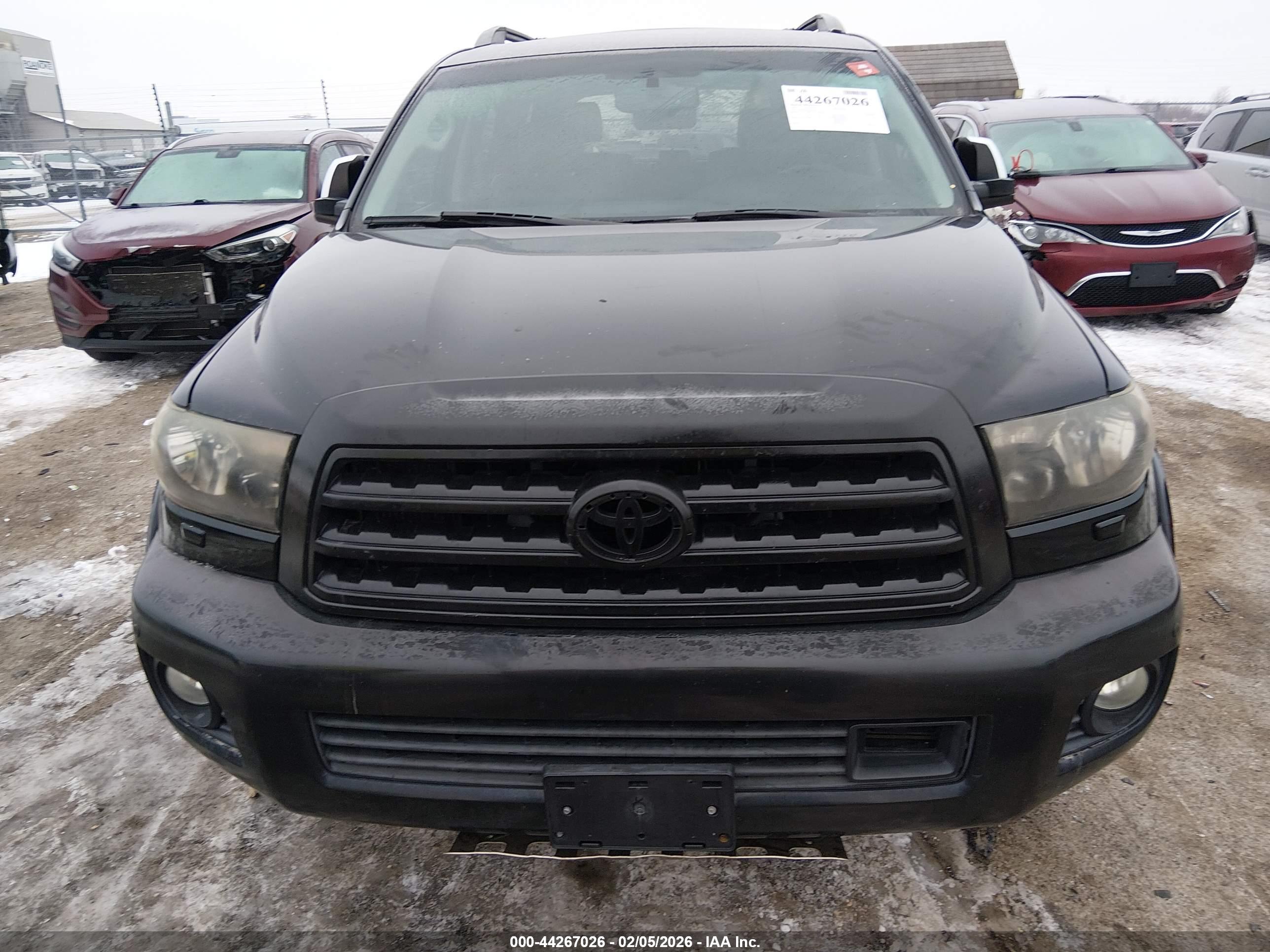 TOYOTA SEQUOIA image 6