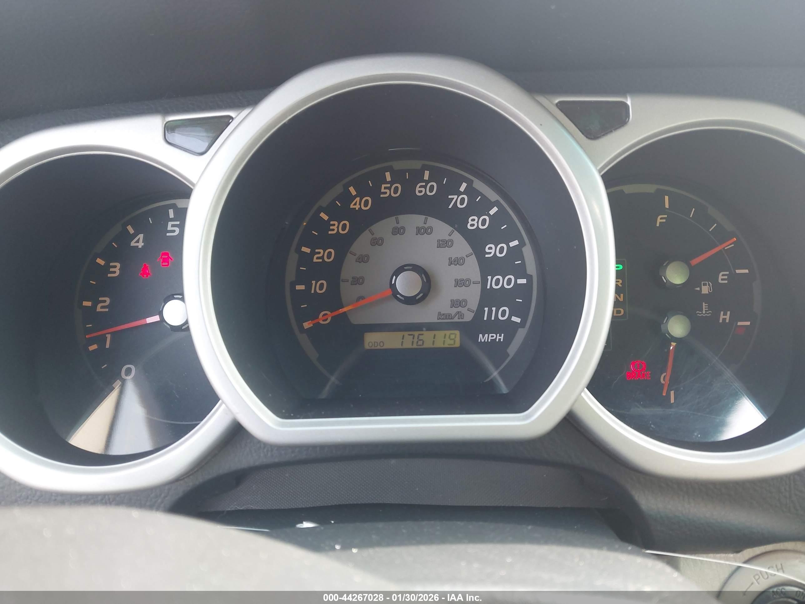 TOYOTA 4RUNNER image 7