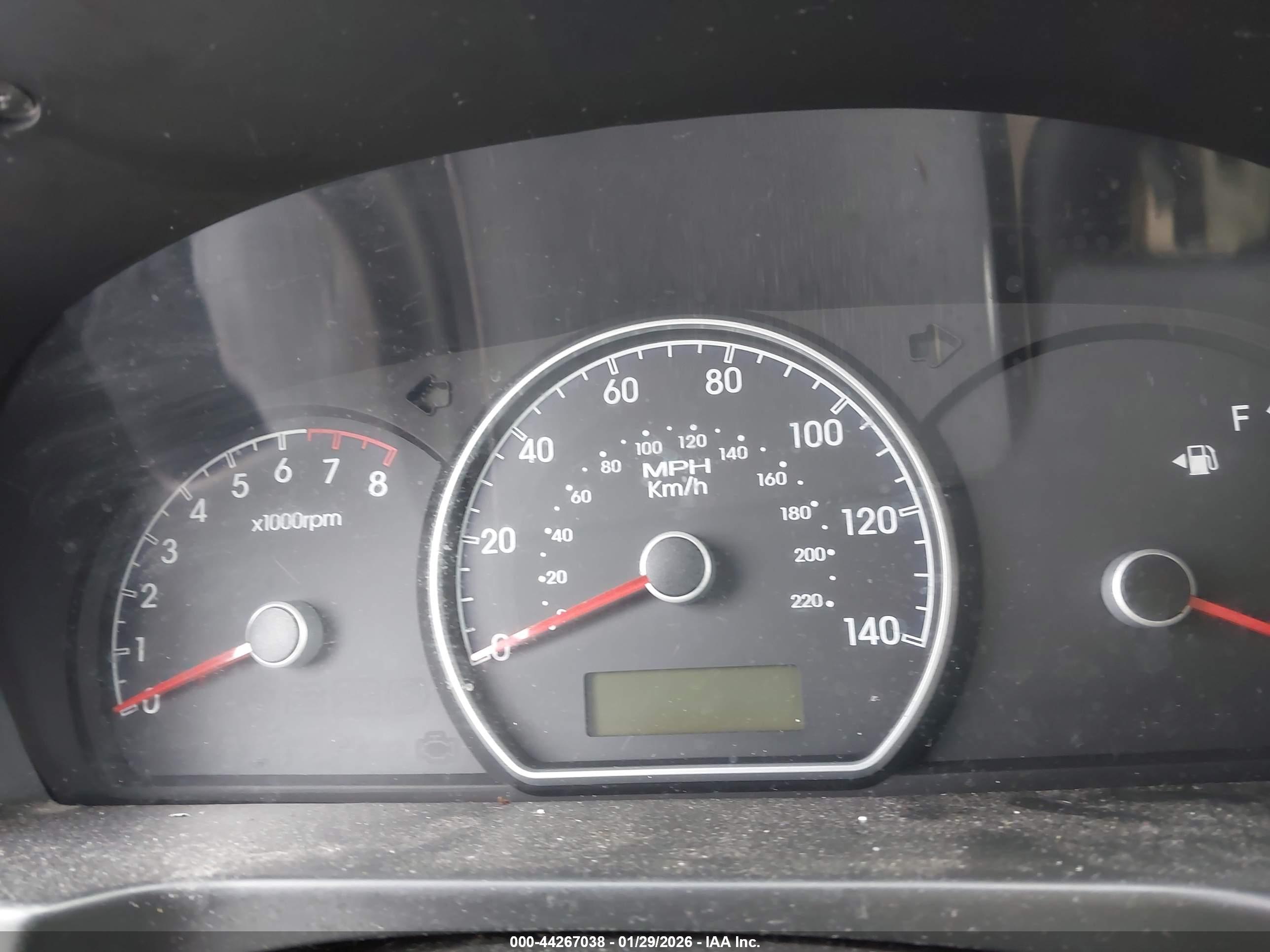 HYUNDAI ELANTRA image 7