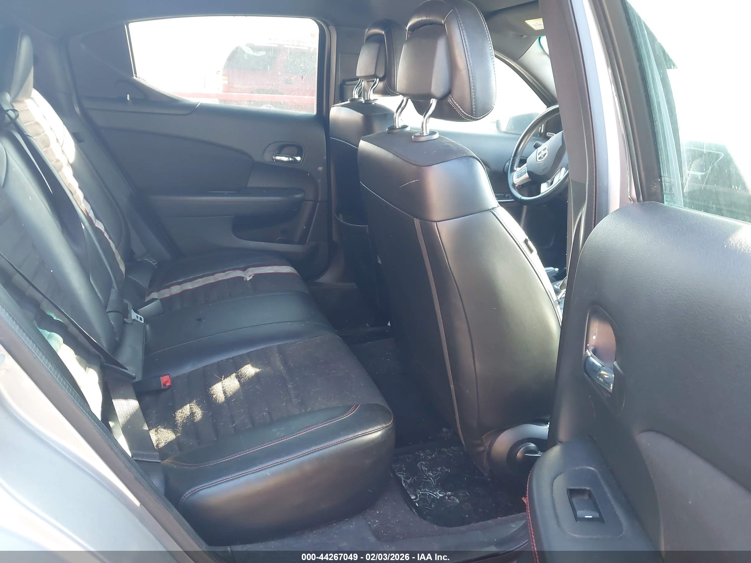 DODGE AVENGER image 8