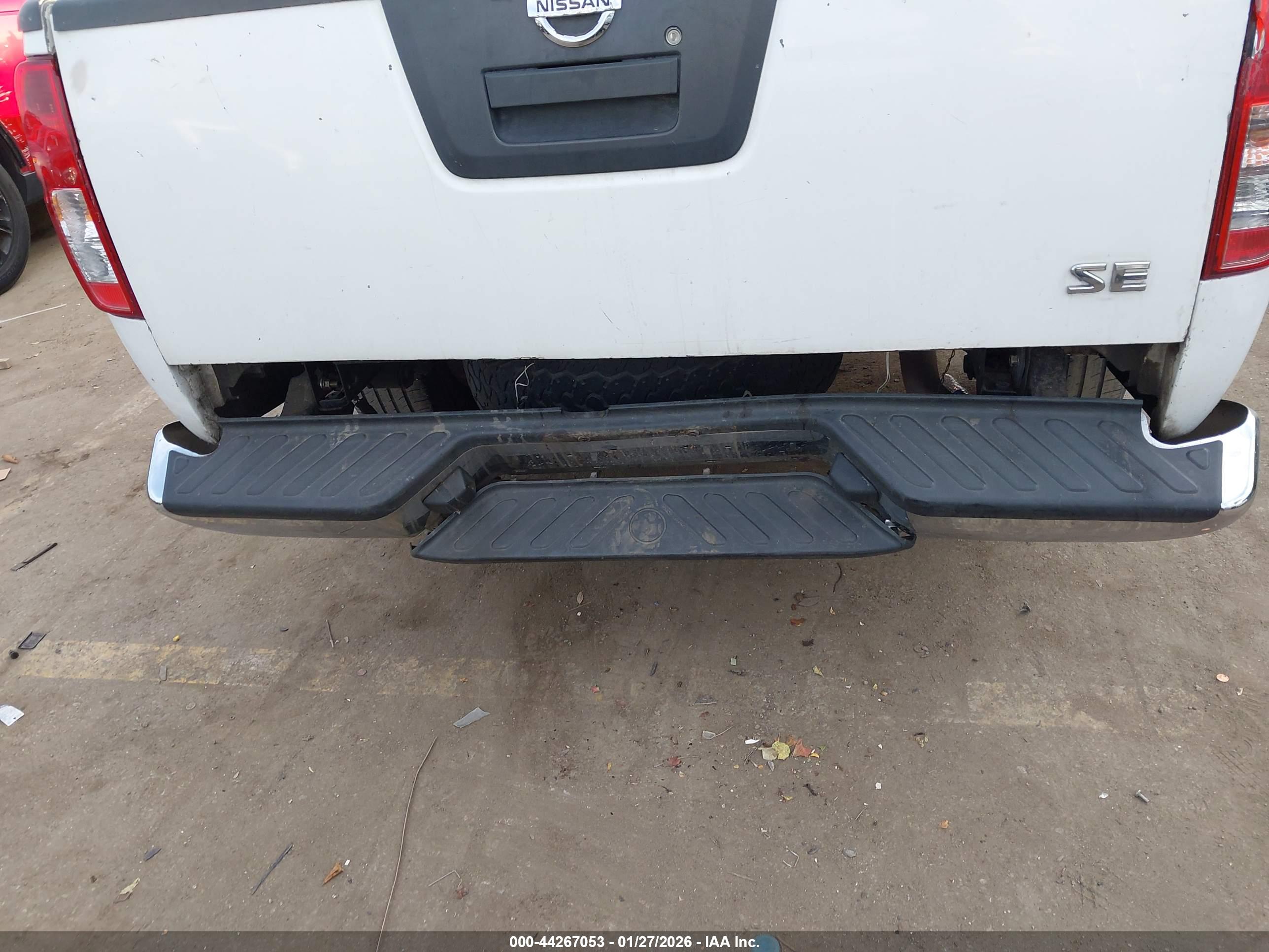 NISSAN FRONTIER image 6