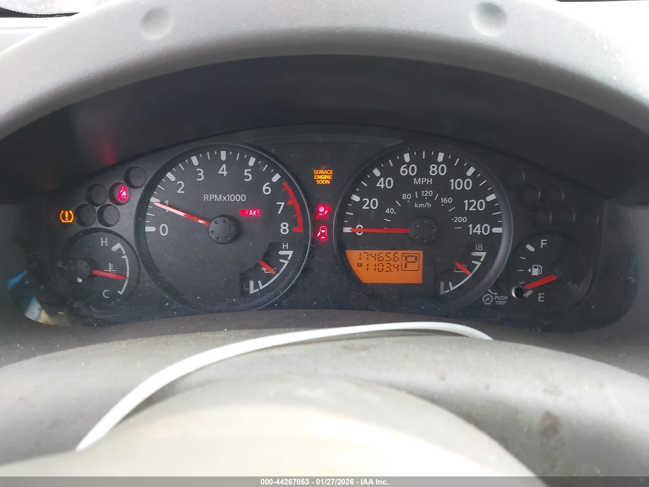 NISSAN FRONTIER image 7