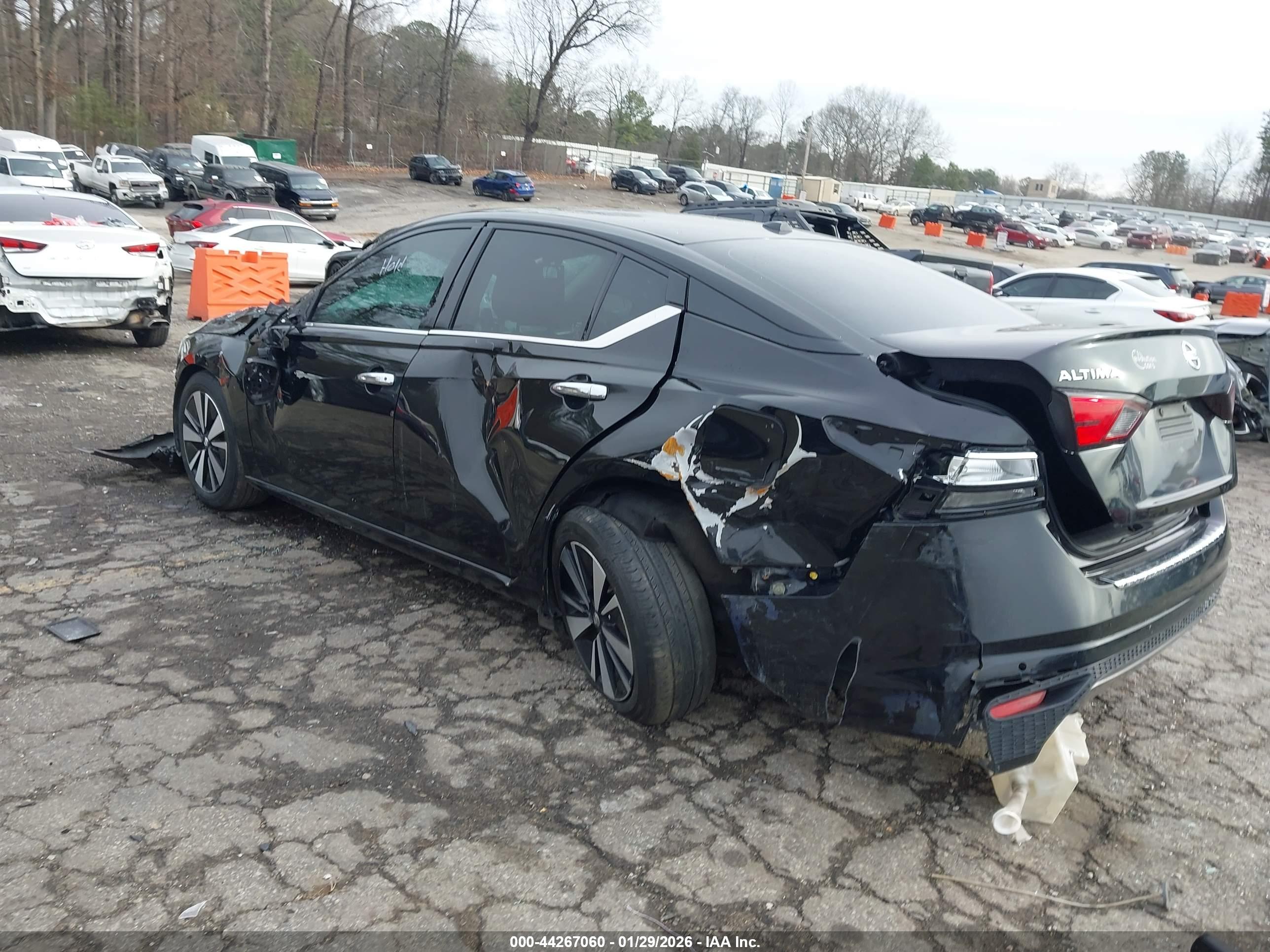 NISSAN ALTIMA image 3