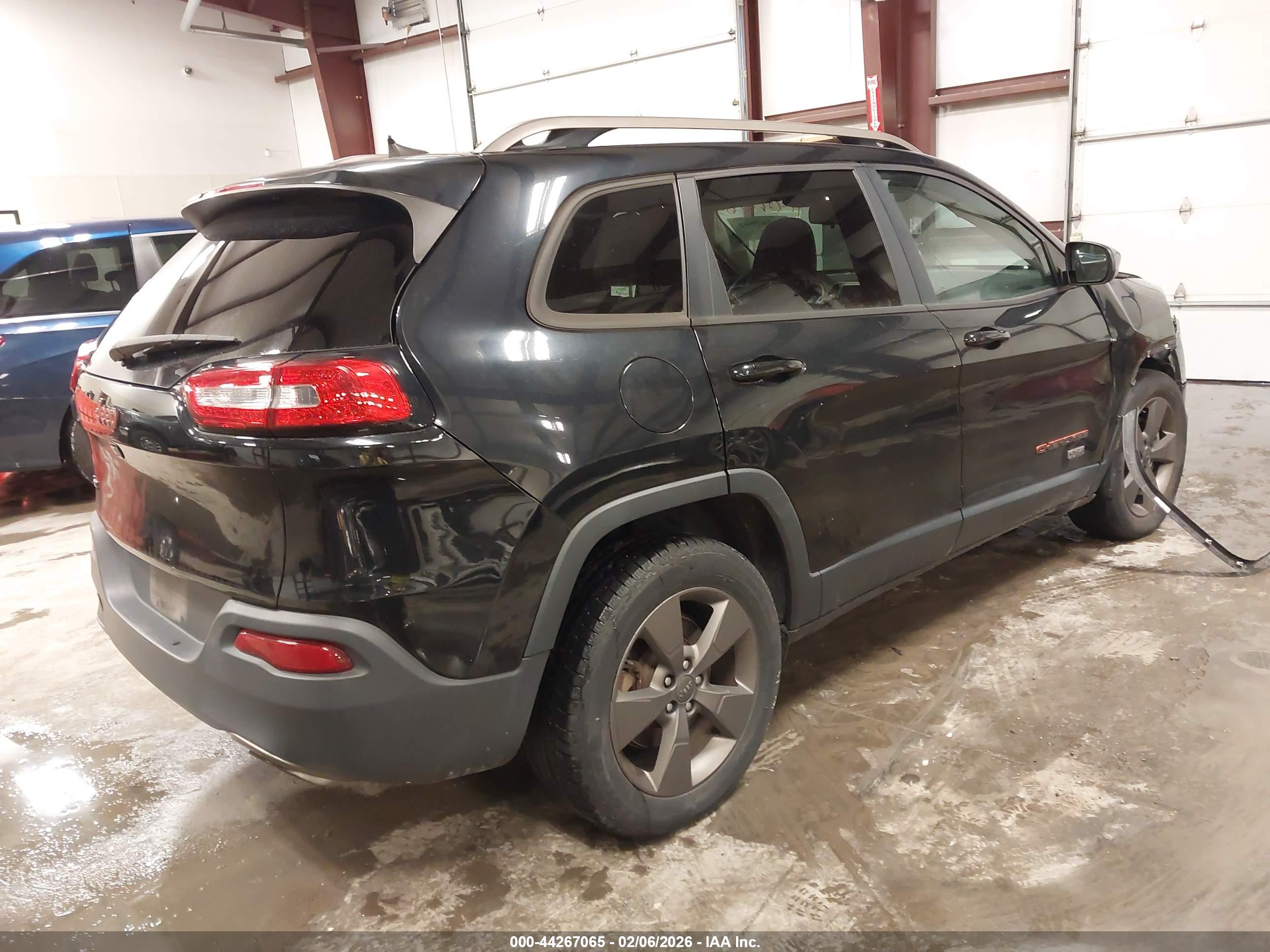 JEEP CHEROKEE image 4