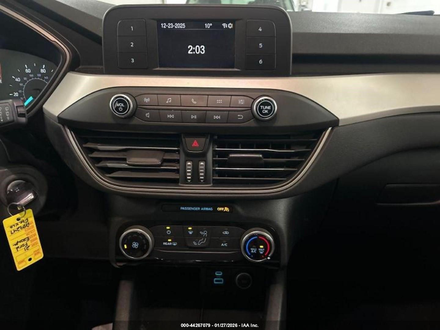 FORD ESCAPE image 11