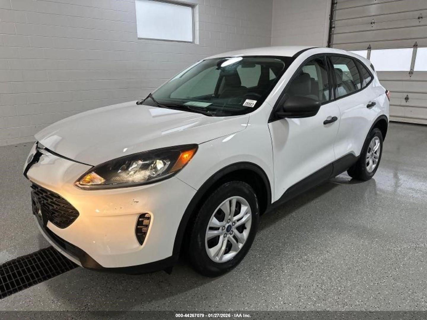 FORD ESCAPE image 2