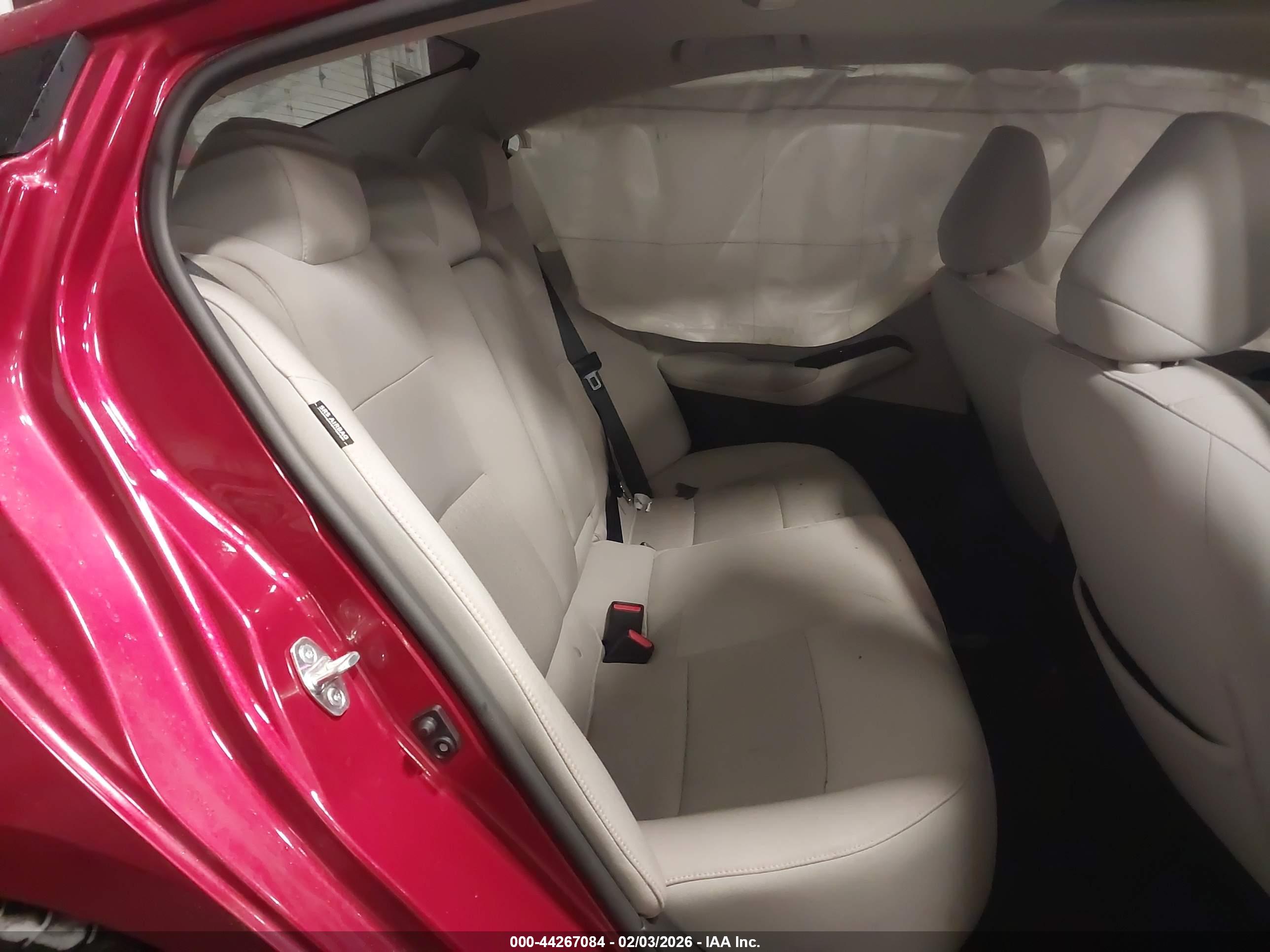 NISSAN ALTIMA image 8