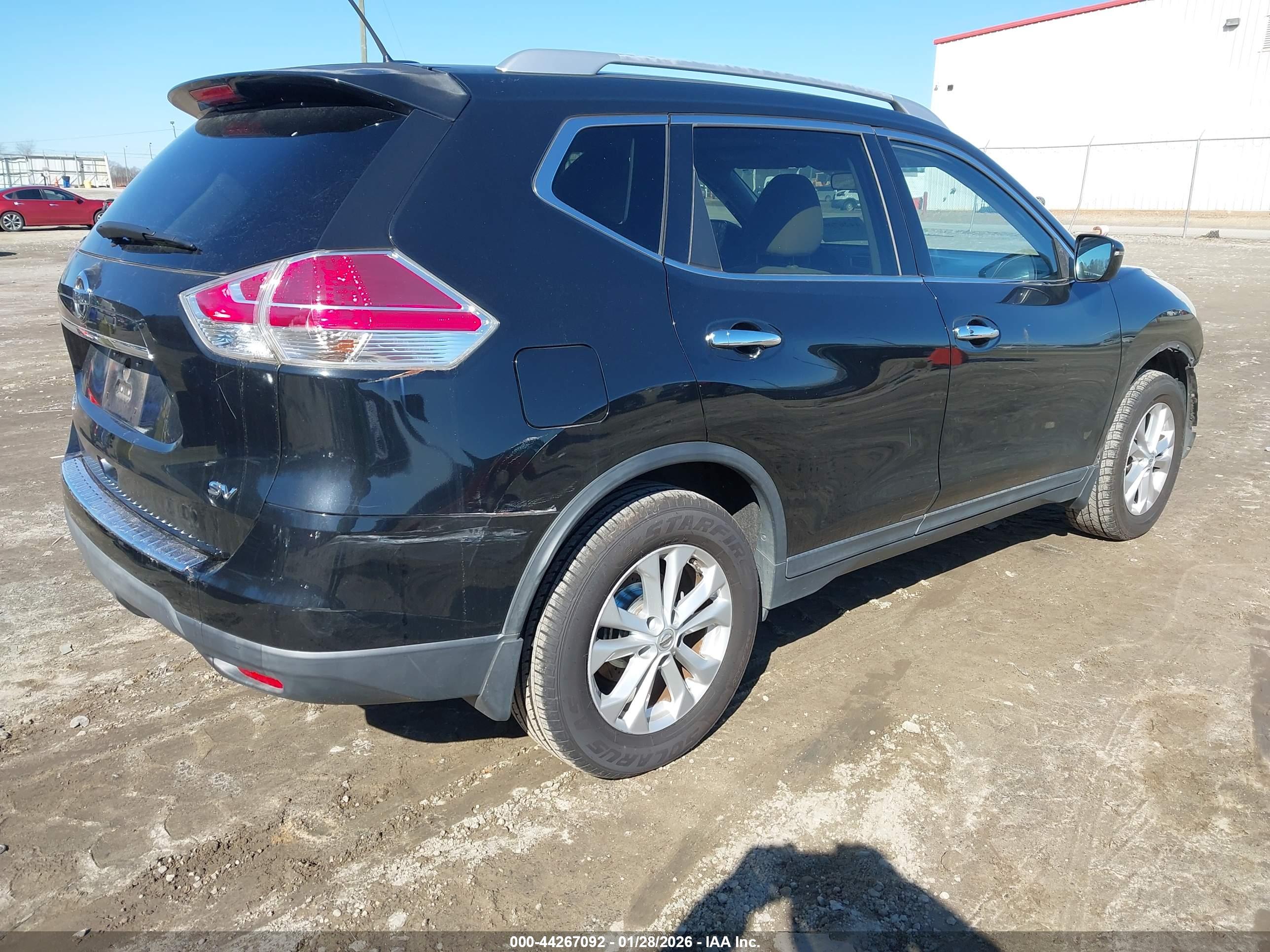 NISSAN ROGUE image 4