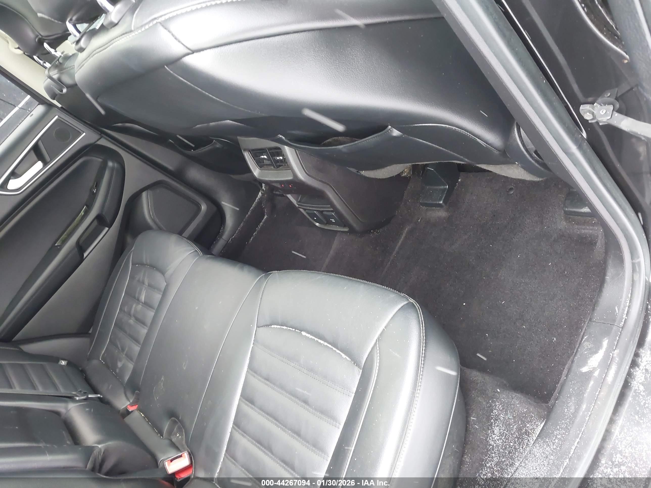 FORD EDGE image 8
