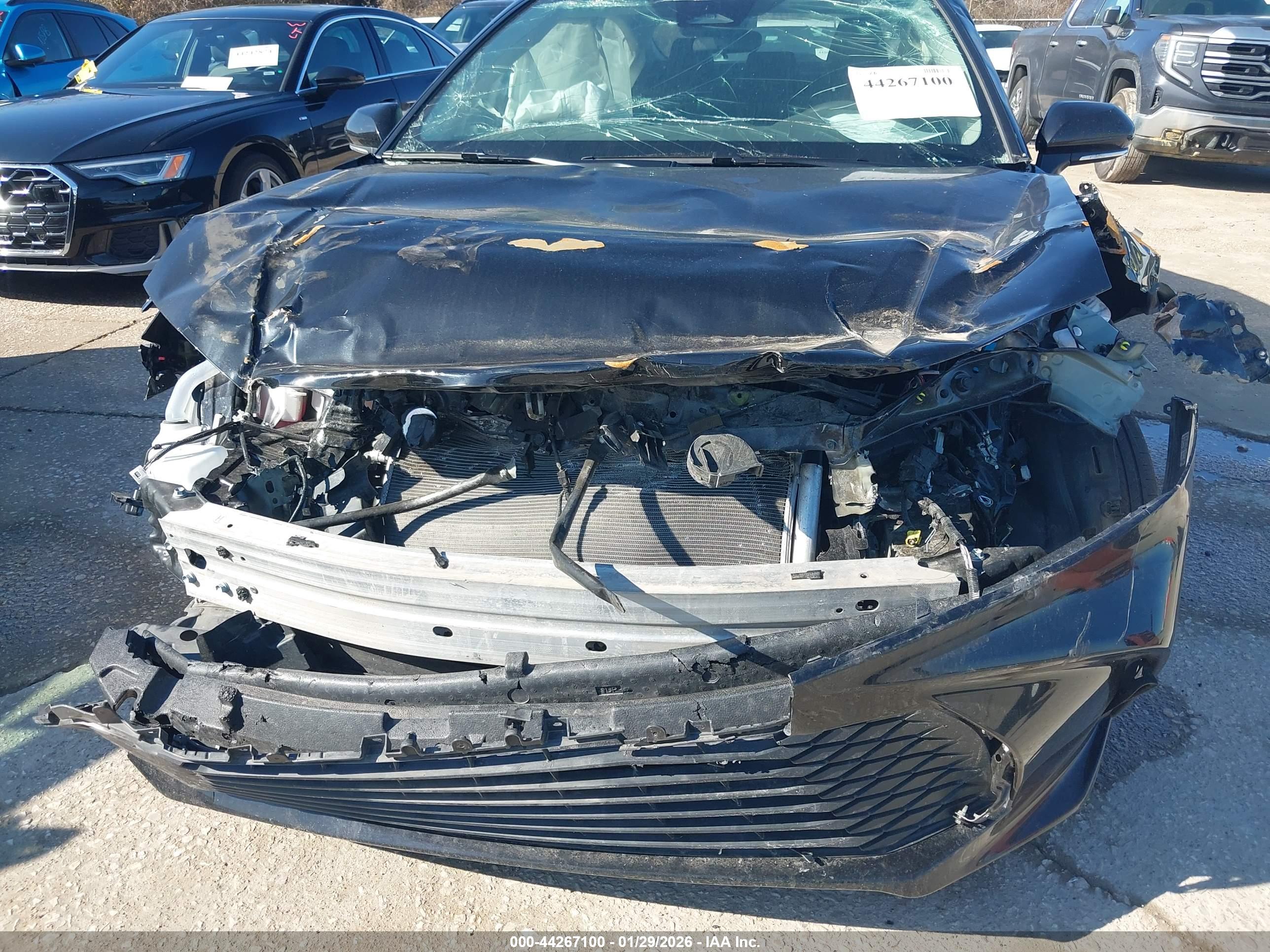 TOYOTA CAMRY image 6