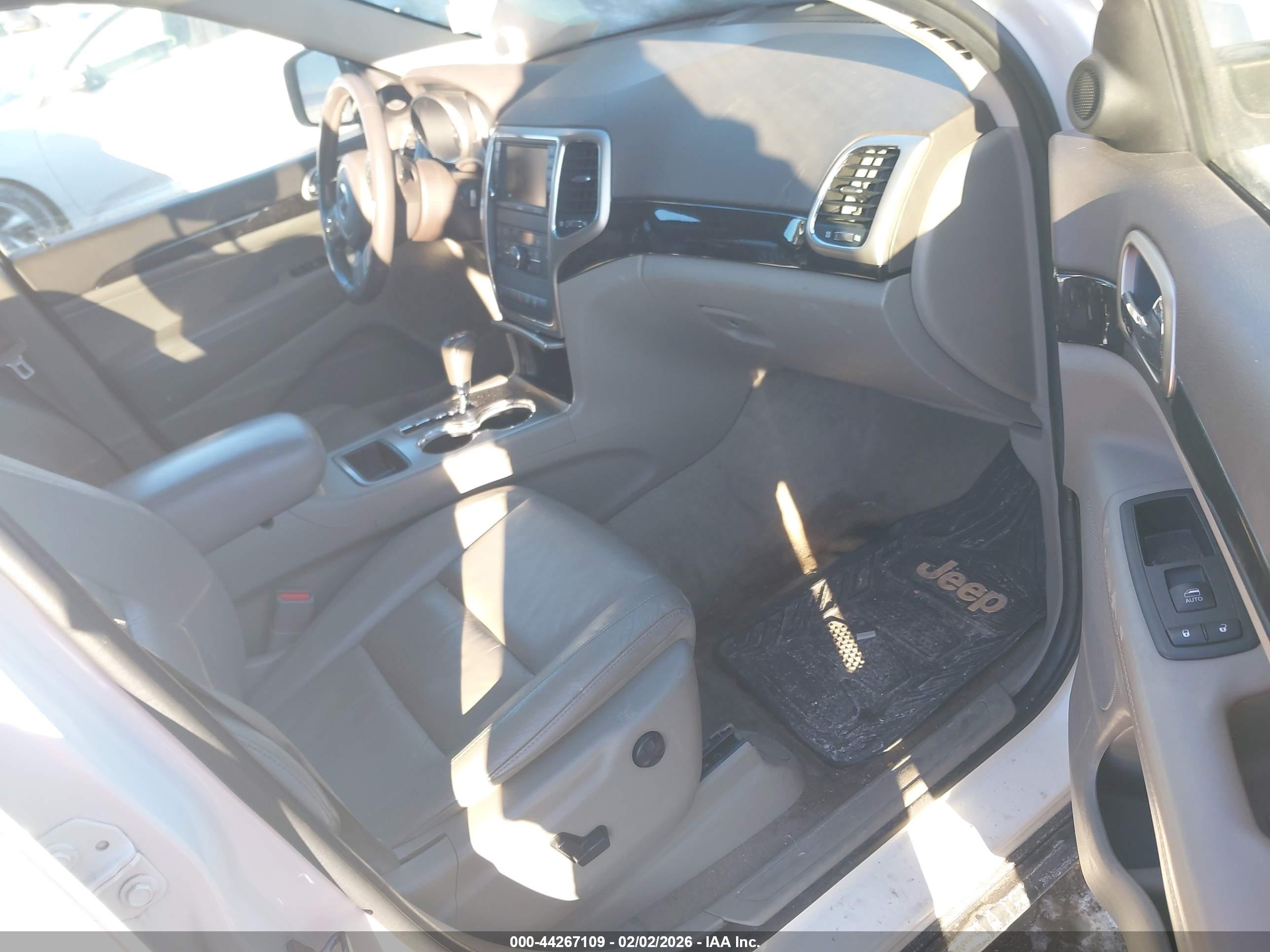 JEEP GRAND image 5