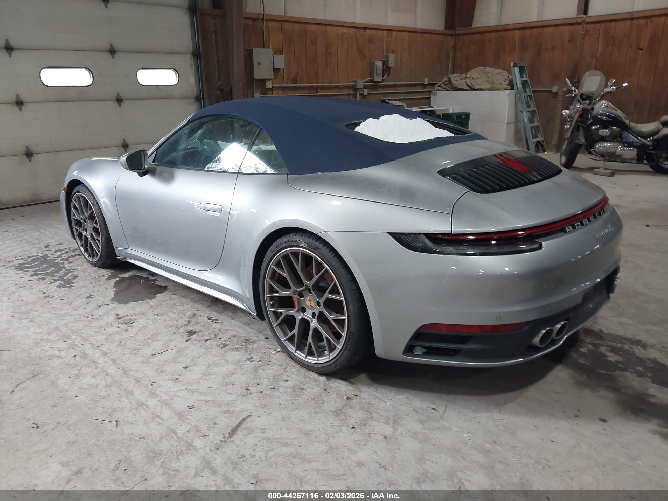 PORSCHE 911 image 3