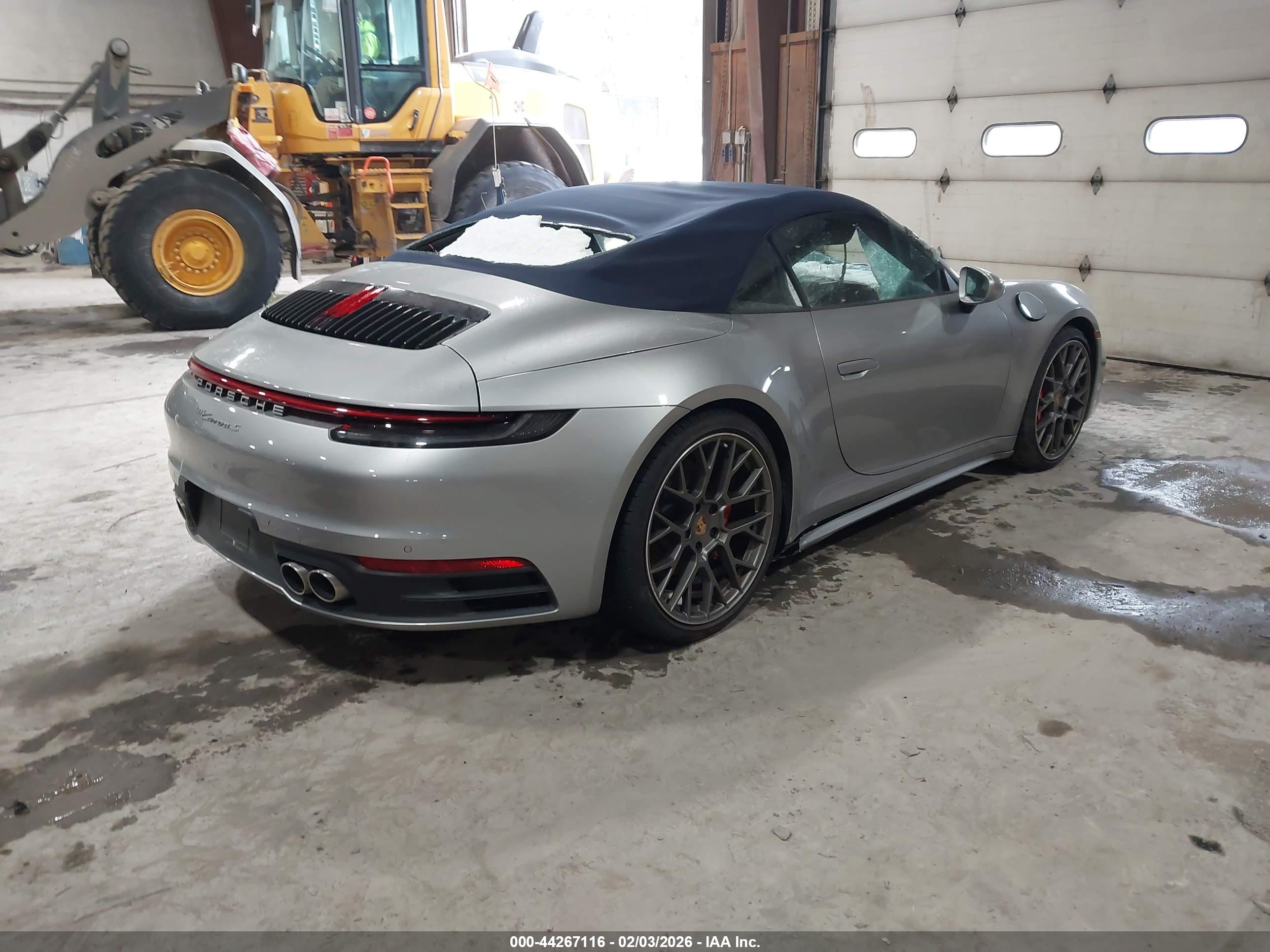 PORSCHE 911 image 4