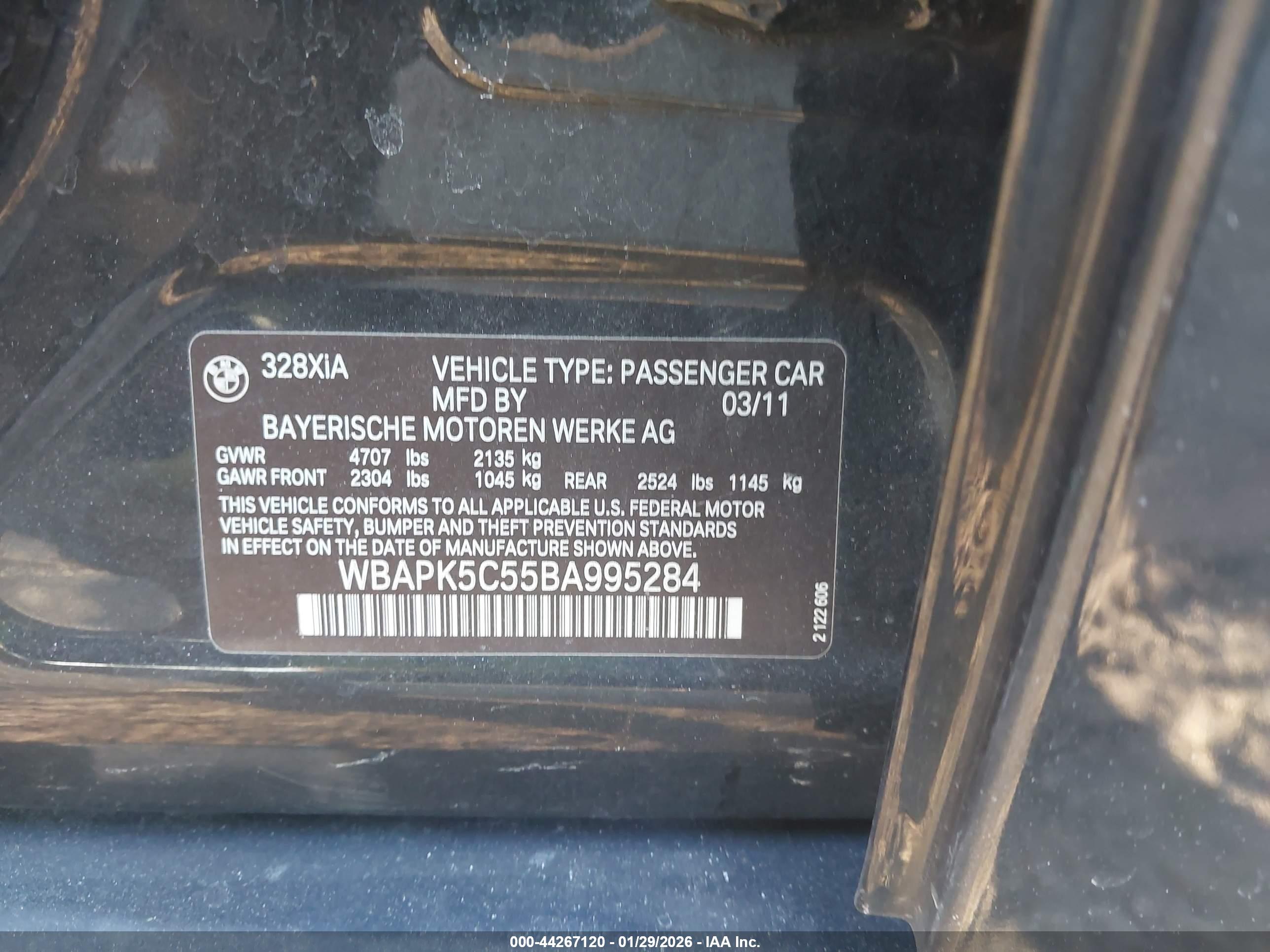 BMW 328I image 9