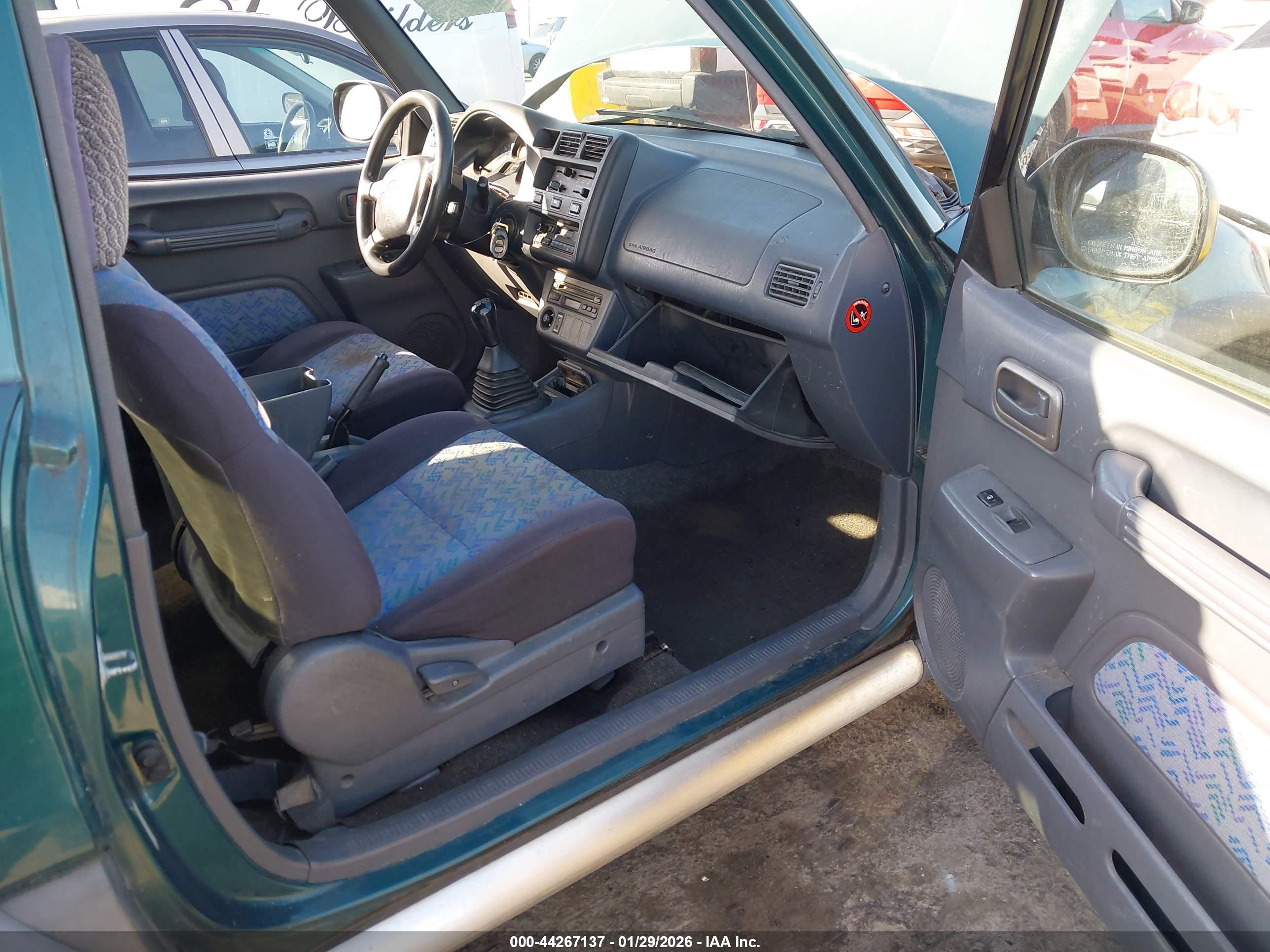 TOYOTA RAV4 image 5